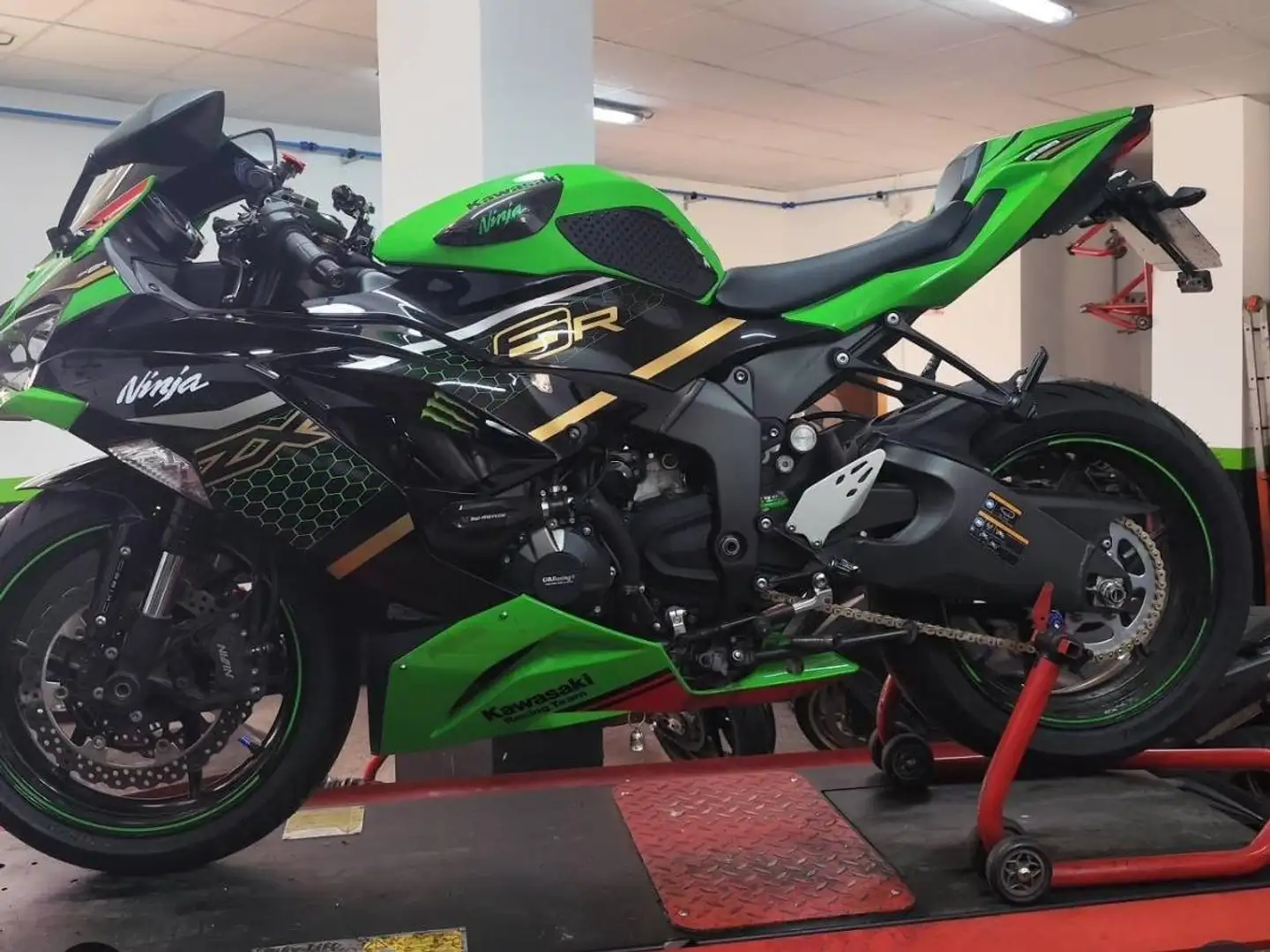 Kawasaki Ninja ZX-6R KTR ABS Verde - 1