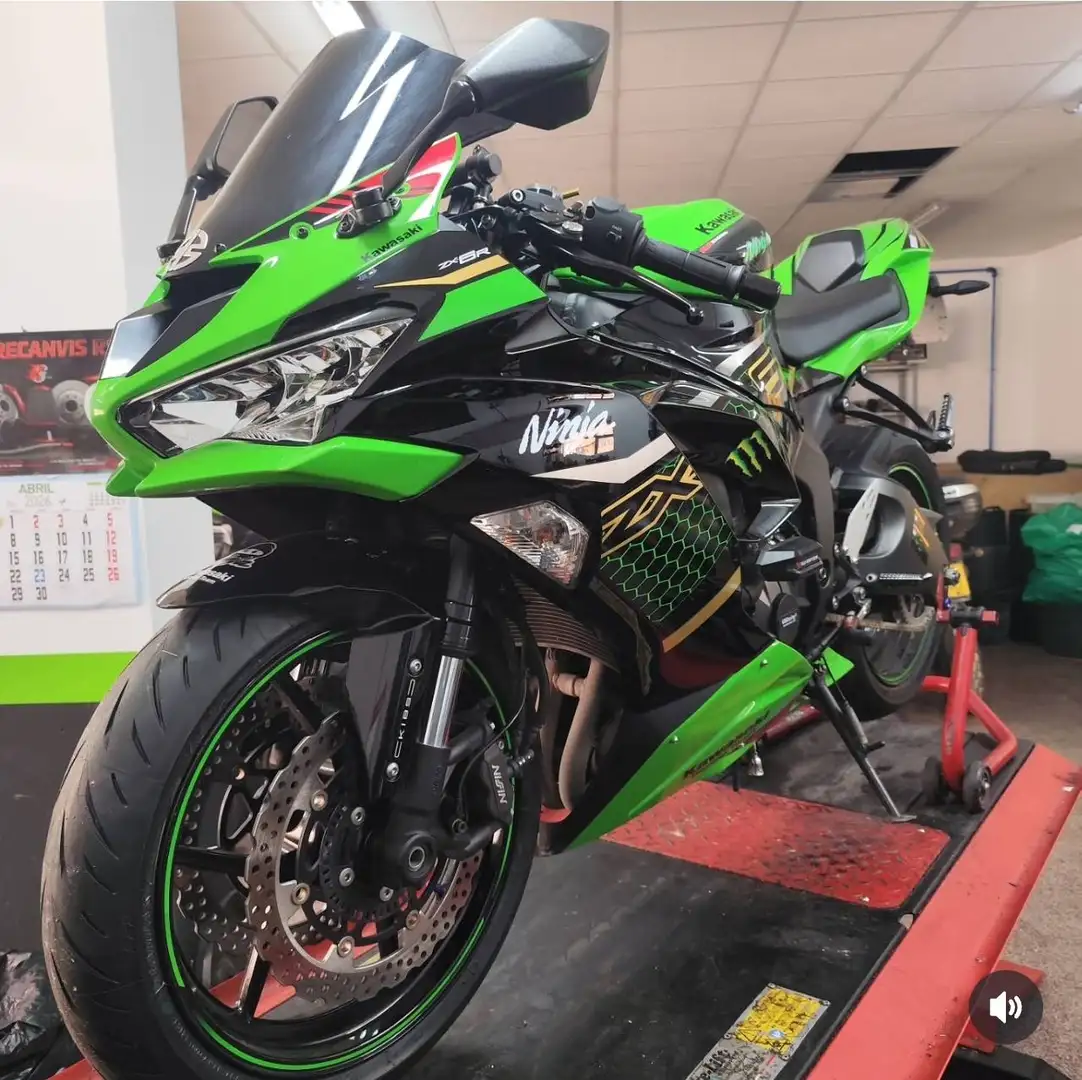 Kawasaki Ninja ZX-6R KTR ABS Verde - 2