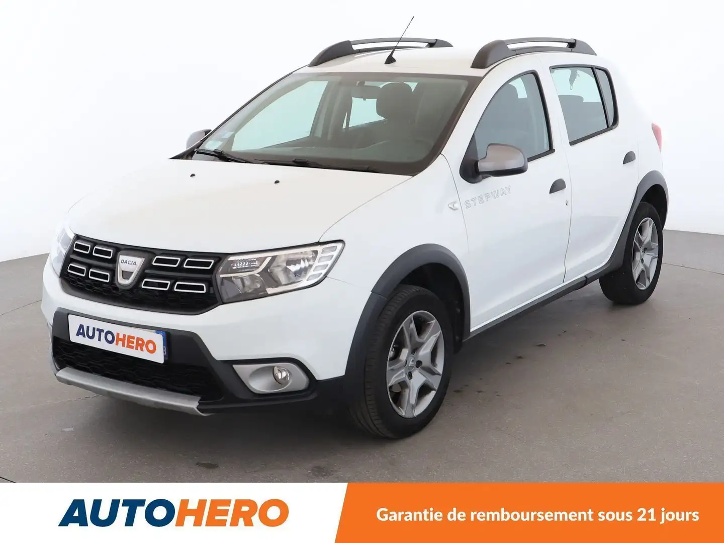 Dacia Sandero Stepway 0.9 TCe  Easy-R Blanc - 1