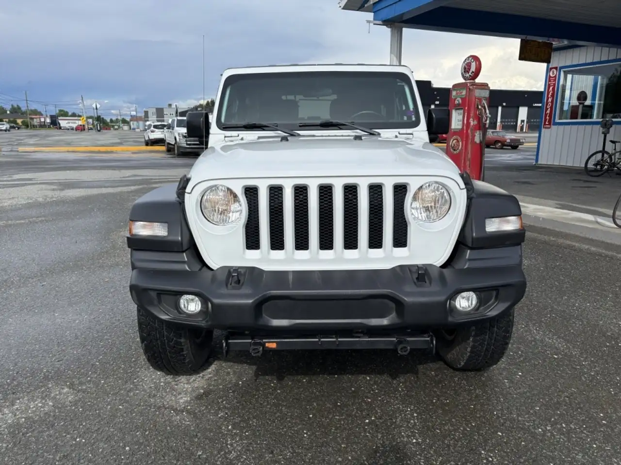 Jeep Wrangler photo Jeep Wrangler