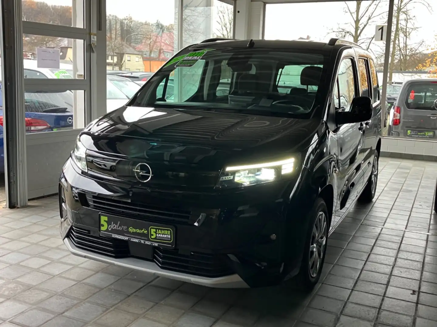 Opel Combo Life E 1.5D Fin. ab 2,99% Rückfahrkamera Schwarz - 2