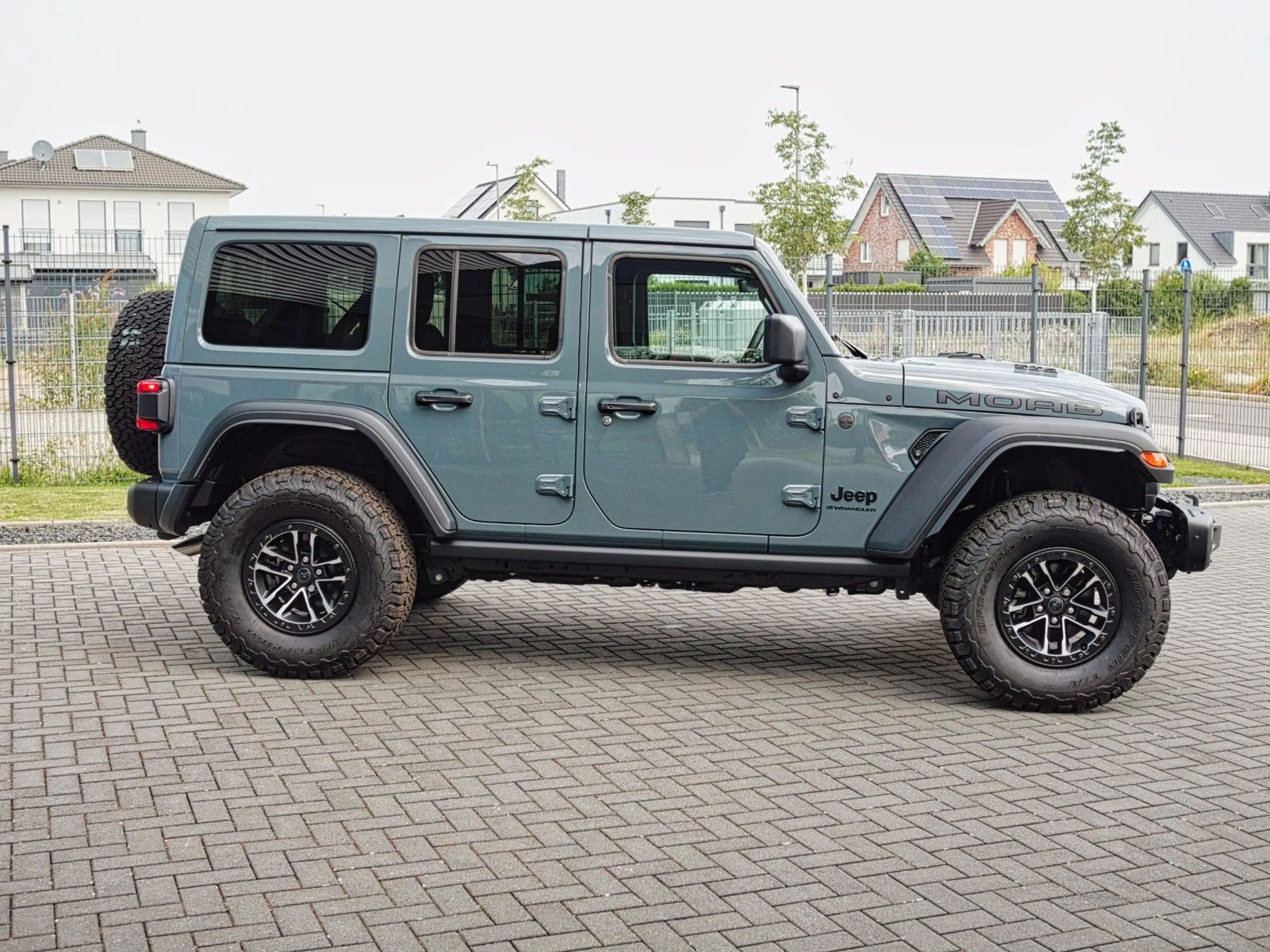 Jeep Wrangler Moab 392 — photo 3