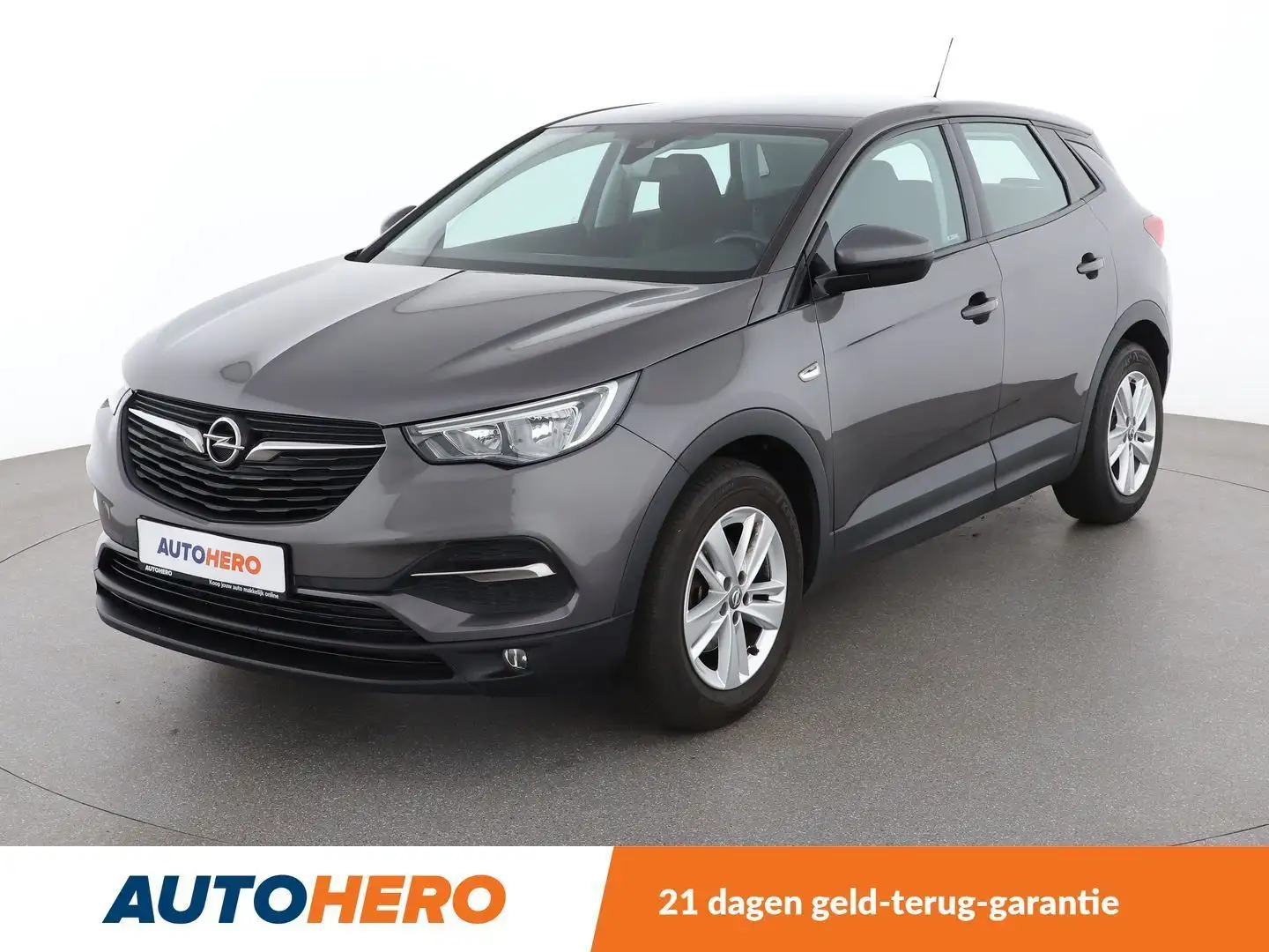 Opel Grandland X 1.2 Turbo Edition Grijs - 1