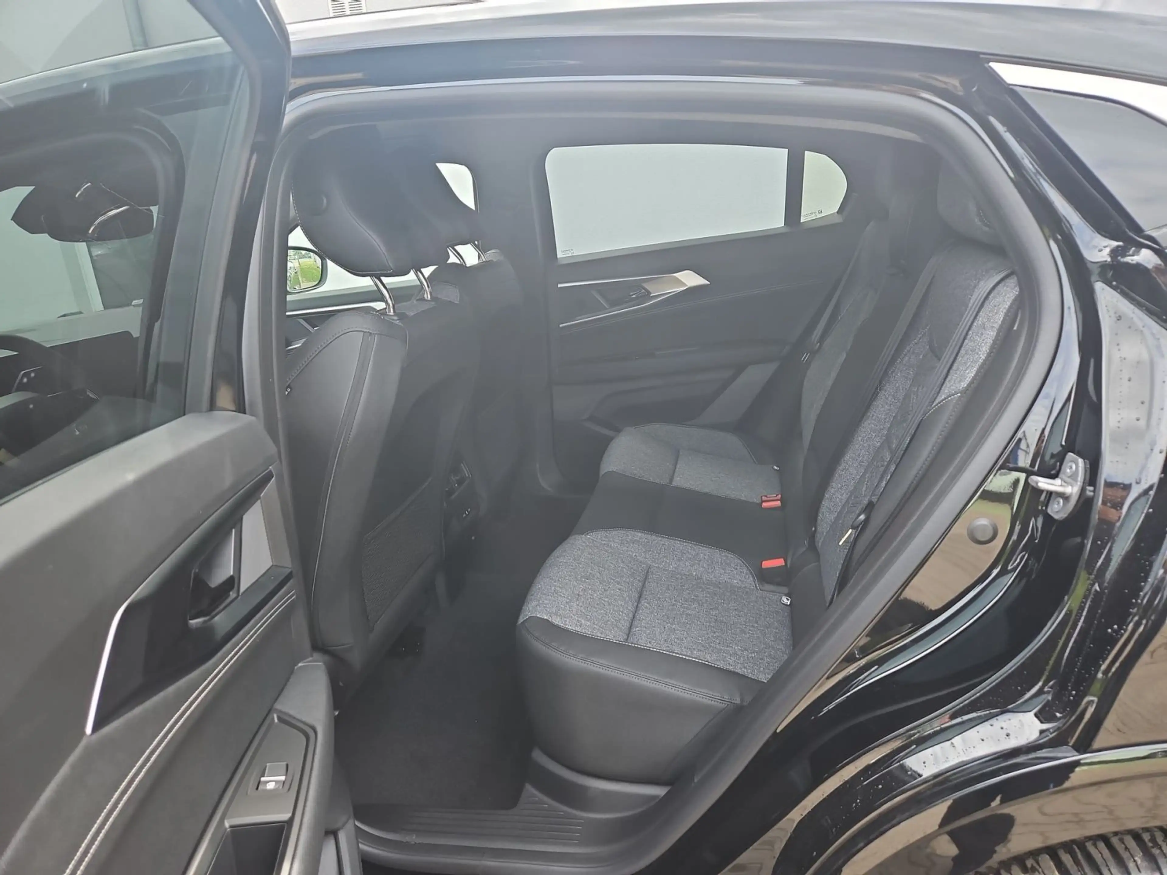 Renault Rafale 1.2 E-TECH Hybrid 200 Techno — photo 14