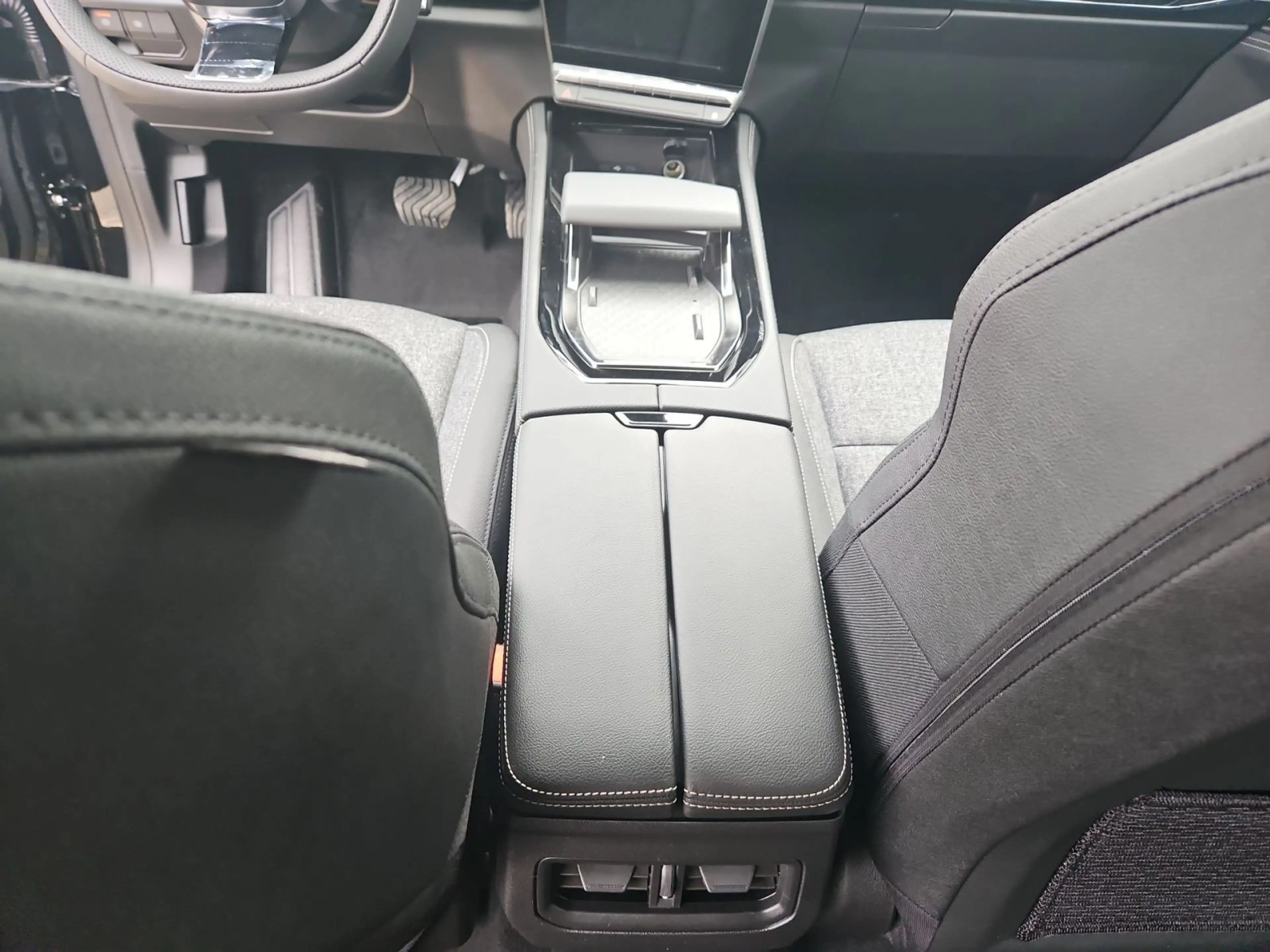 Renault Rafale 1.2 E-TECH Hybrid 200 Techno — photo 15
