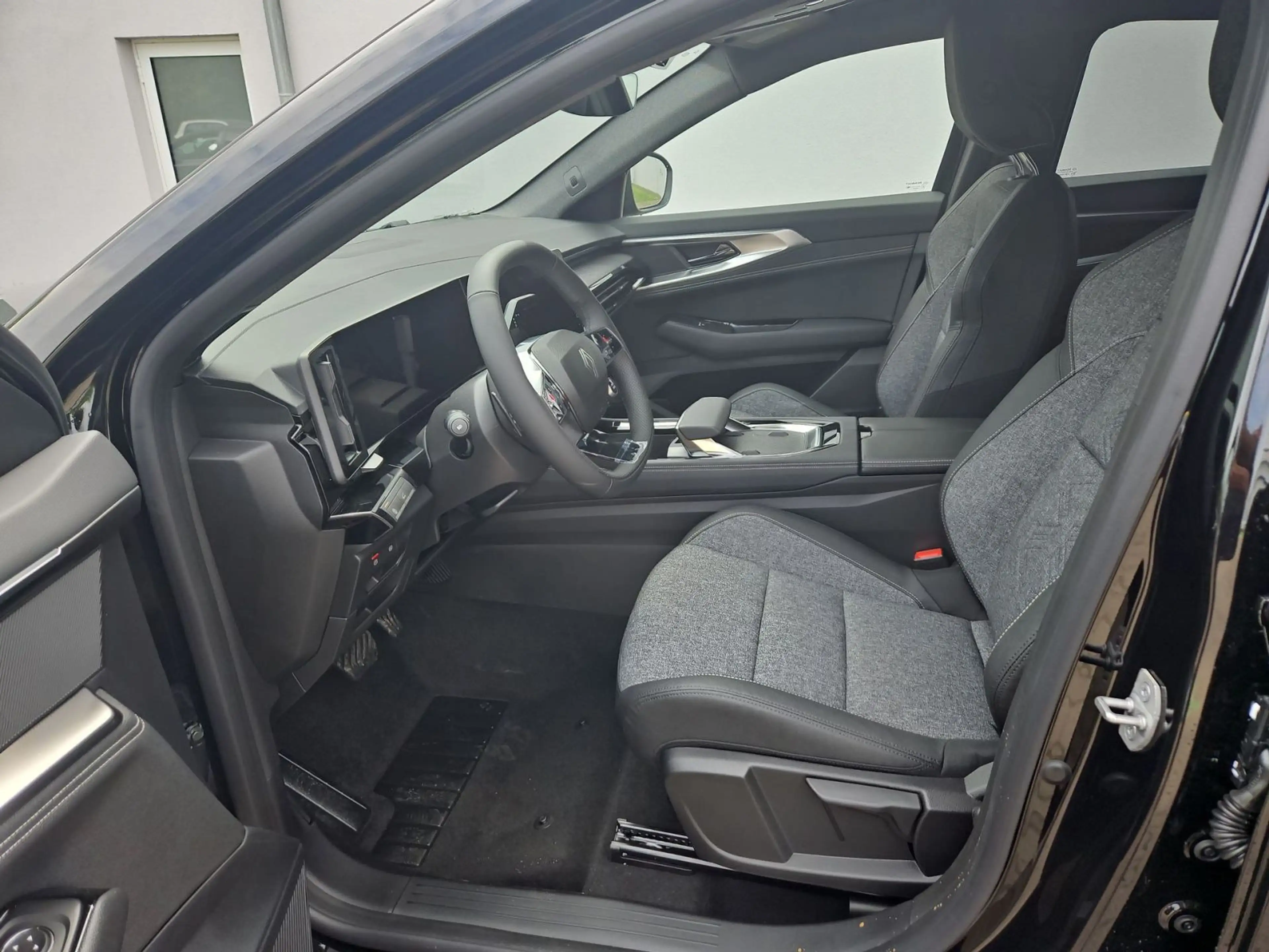 Renault Rafale 1.2 E-TECH Hybrid 200 Techno — photo 13