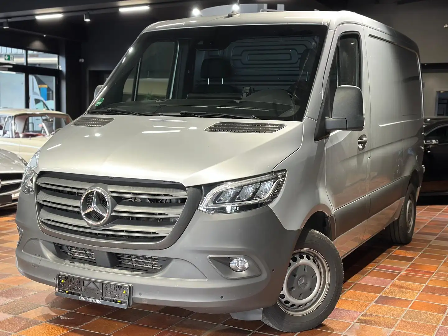 Mercedes-Benz SPRINTER 314 9G L1H1 KURZ DISTRONIC WERKSTATT-BOTT Argent - 1