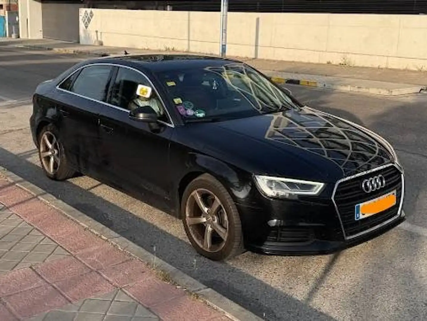 Audi A3 A3 Sedán 1.5 TFSI COD EVO Black line S-T 110kW Negro - 1