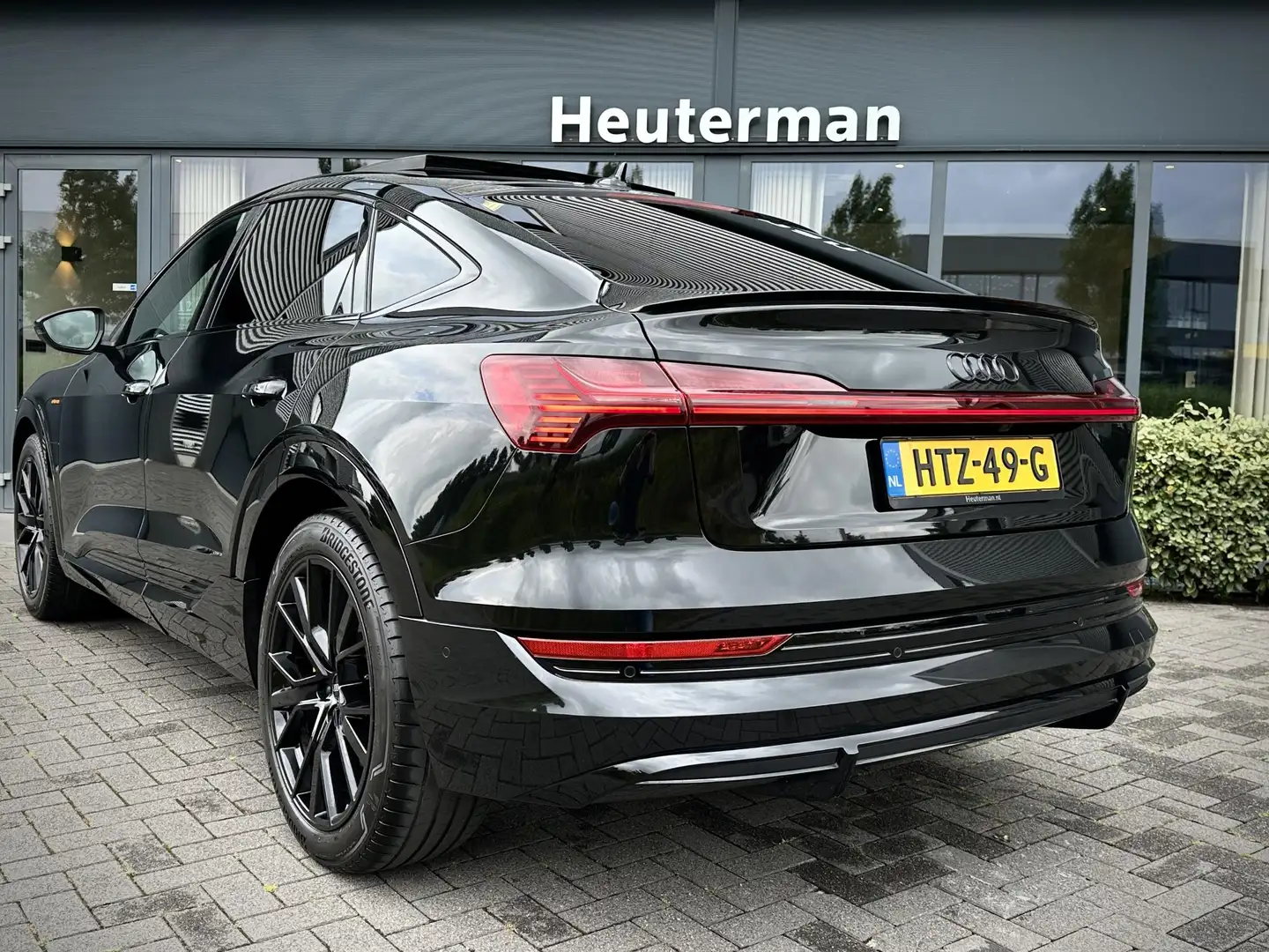 Audi e-tron Sportback 50 Quattro S Black Edition/ Pano/ B&O / Zwart - 2
