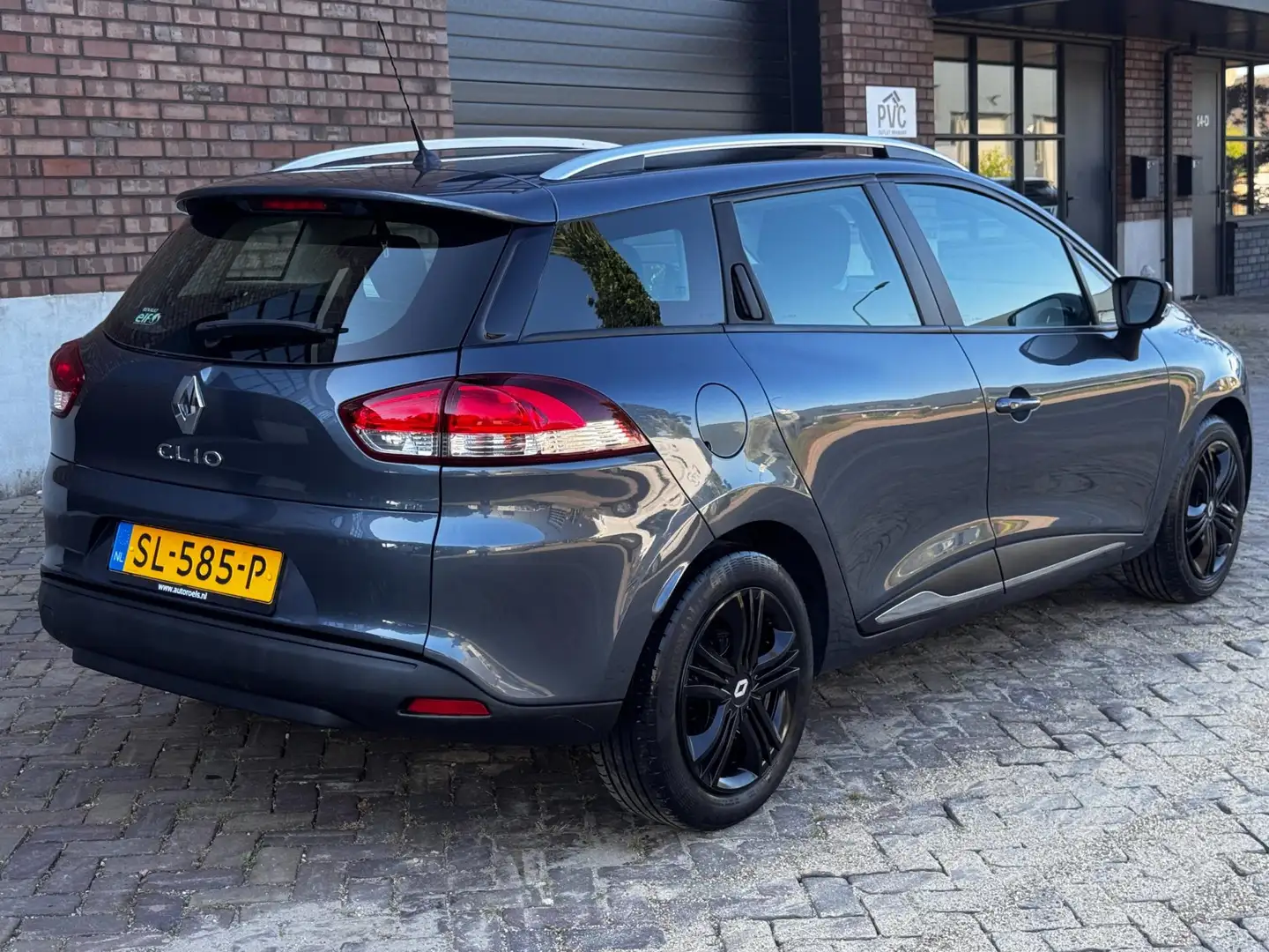 Renault Clio 0.9 TCe Zen / Navigatie / Cruise Control / Bluetoo Gris - 2