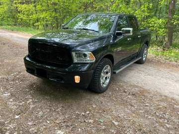 1500 LARAMIE V8 5.7L BA8 4X4