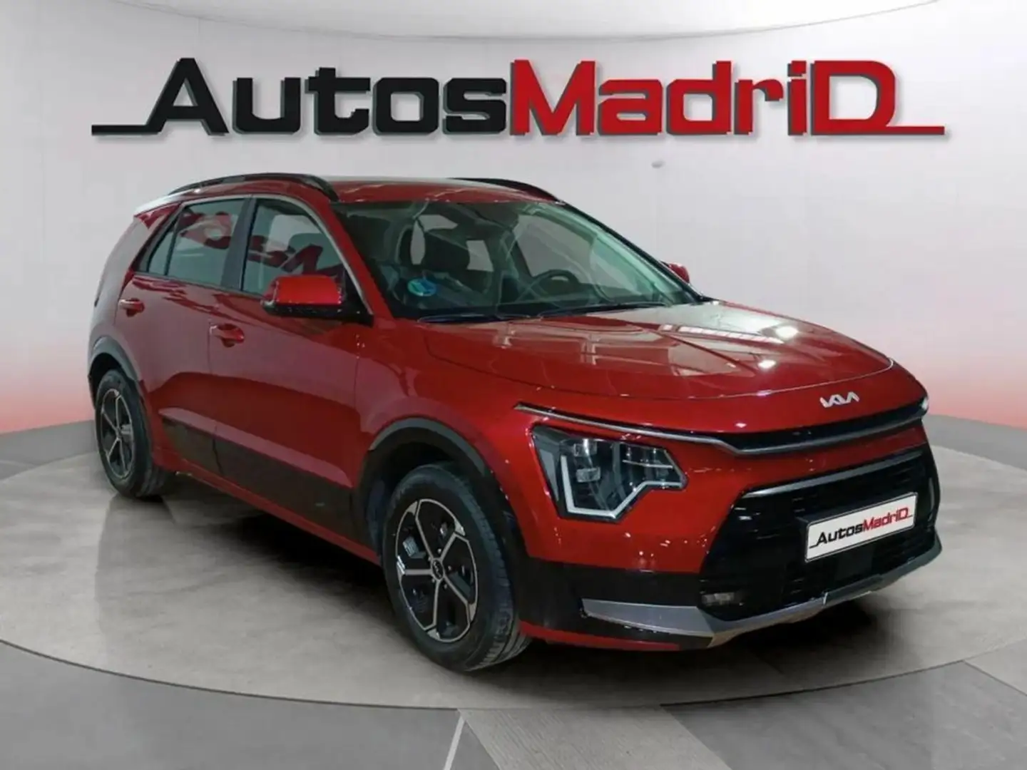 Kia Niro 1.6 GDI HEV 95KW 129CV Drive Rojo - 1