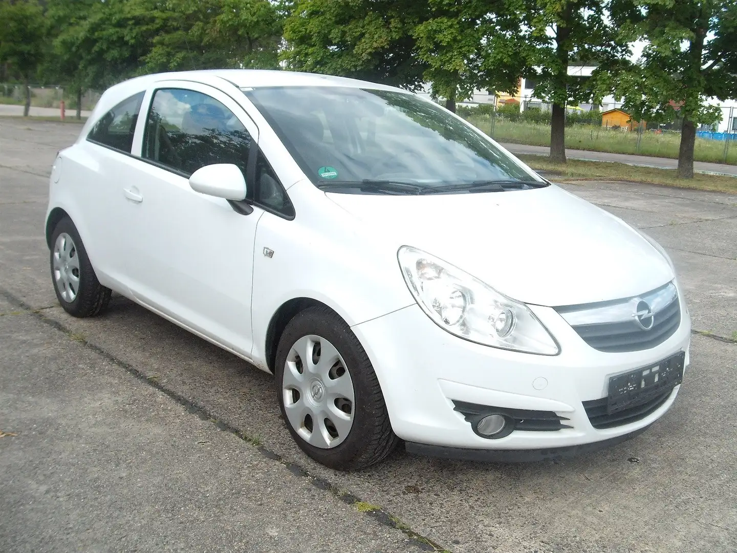 Opel Corsa Edition TÜV 6/26 138tkm Weiß - 1