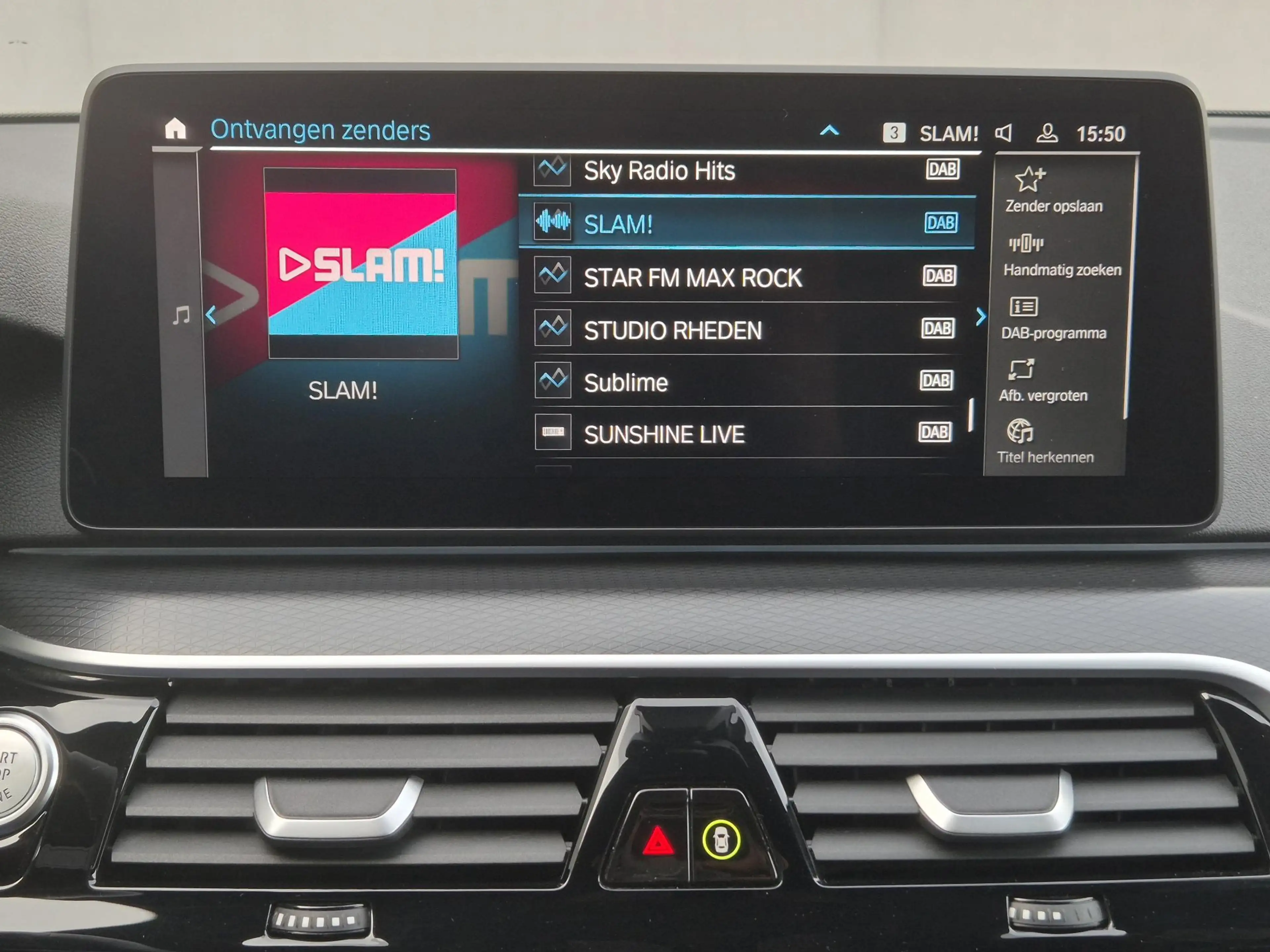 BMW 530 5-serie Touring 530e xDrive Business Edition Plus — photo 27