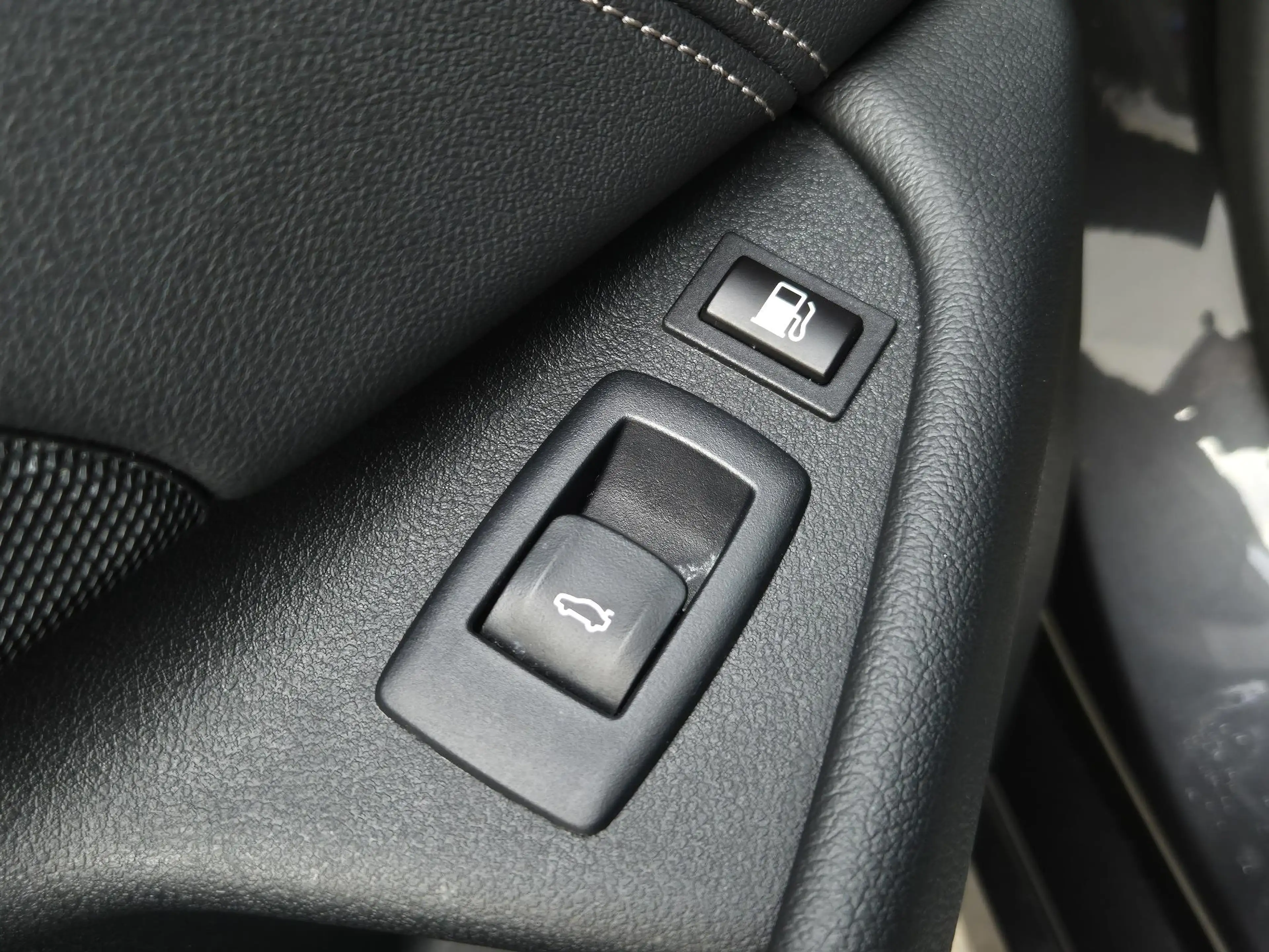 BMW 530 5-serie Touring 530e xDrive Business Edition Plus — photo 41