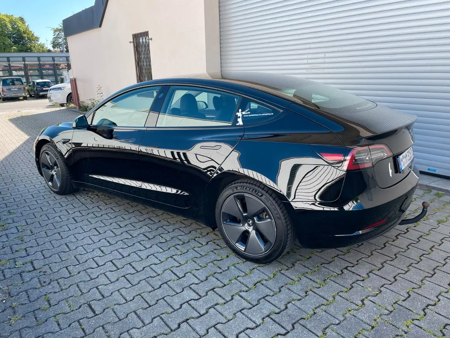 Tesla Model 3 Long Range Dual AWD AHK Schwarz - 1