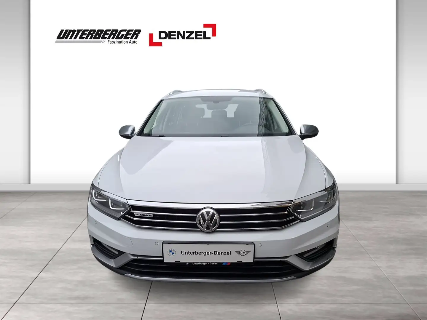 Volkswagen Passat Alltrack BMT 2,0 TDI SCR 4 Motion LED Bianco - 2