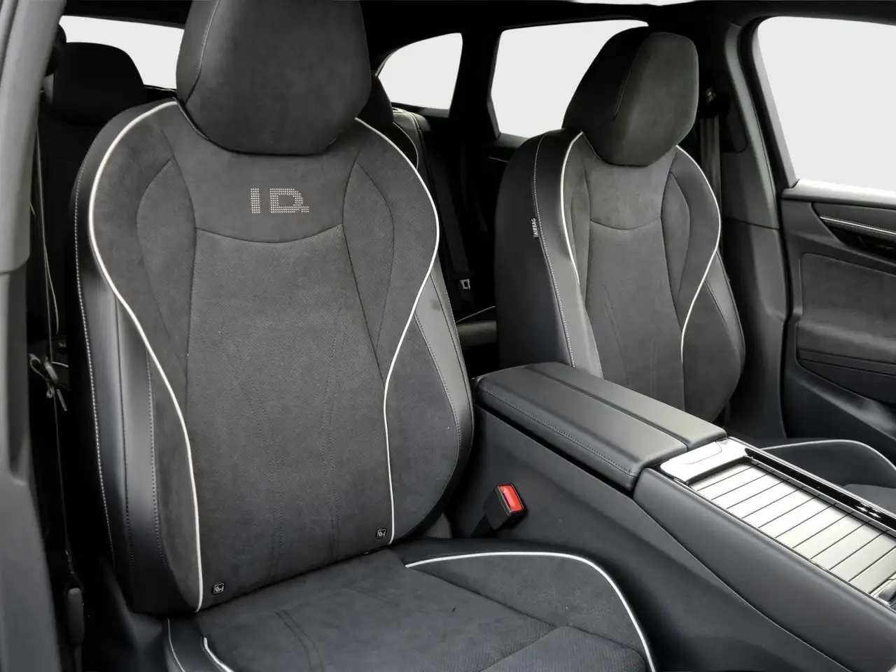 Volkswagen ID.7 Tourer Pro AHK IQ.Light Navi HarmanK. AreaView 6