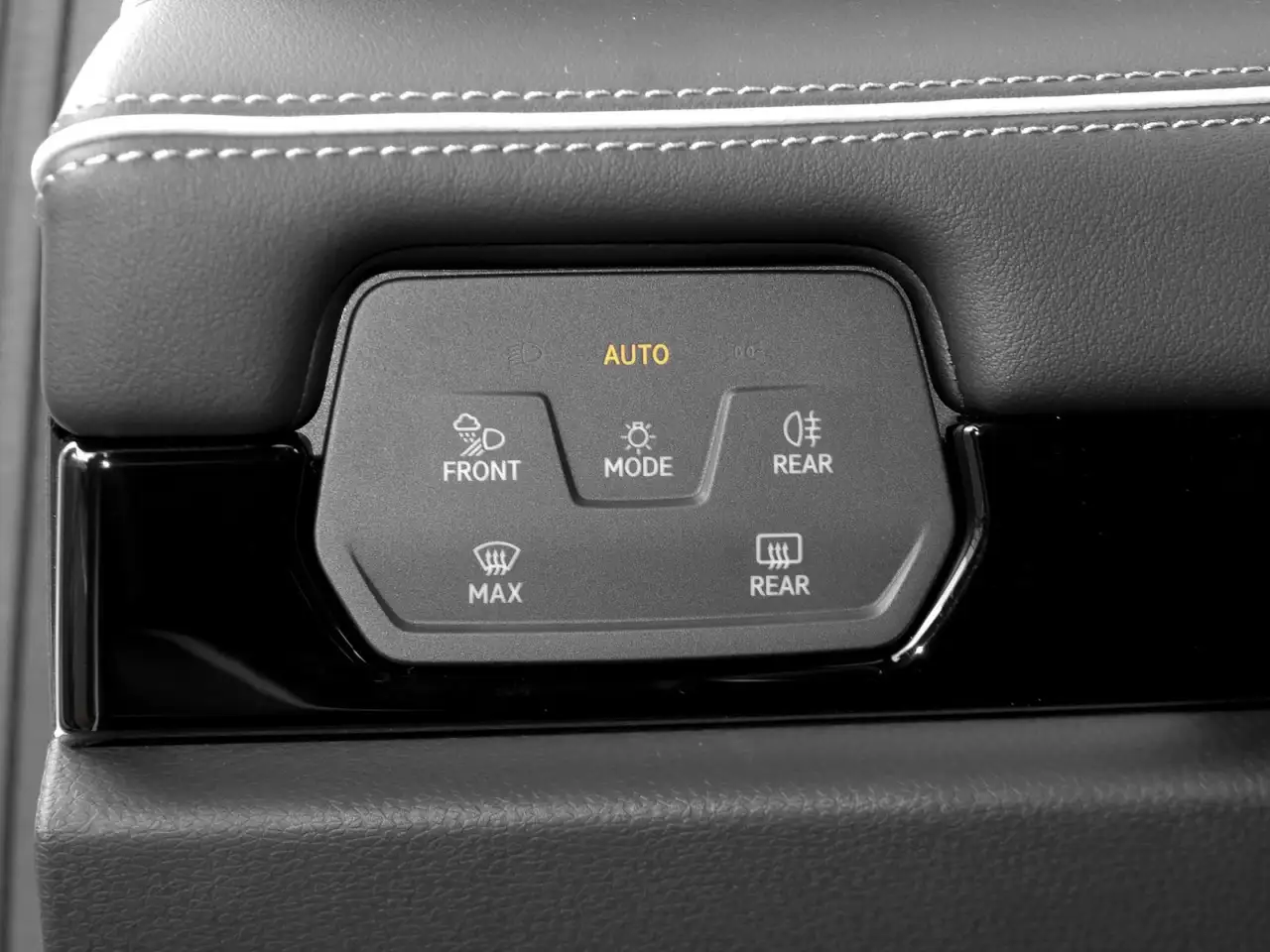 Volkswagen ID.7 Tourer Pro AHK IQ.Light Navi HarmanK. AreaView 14