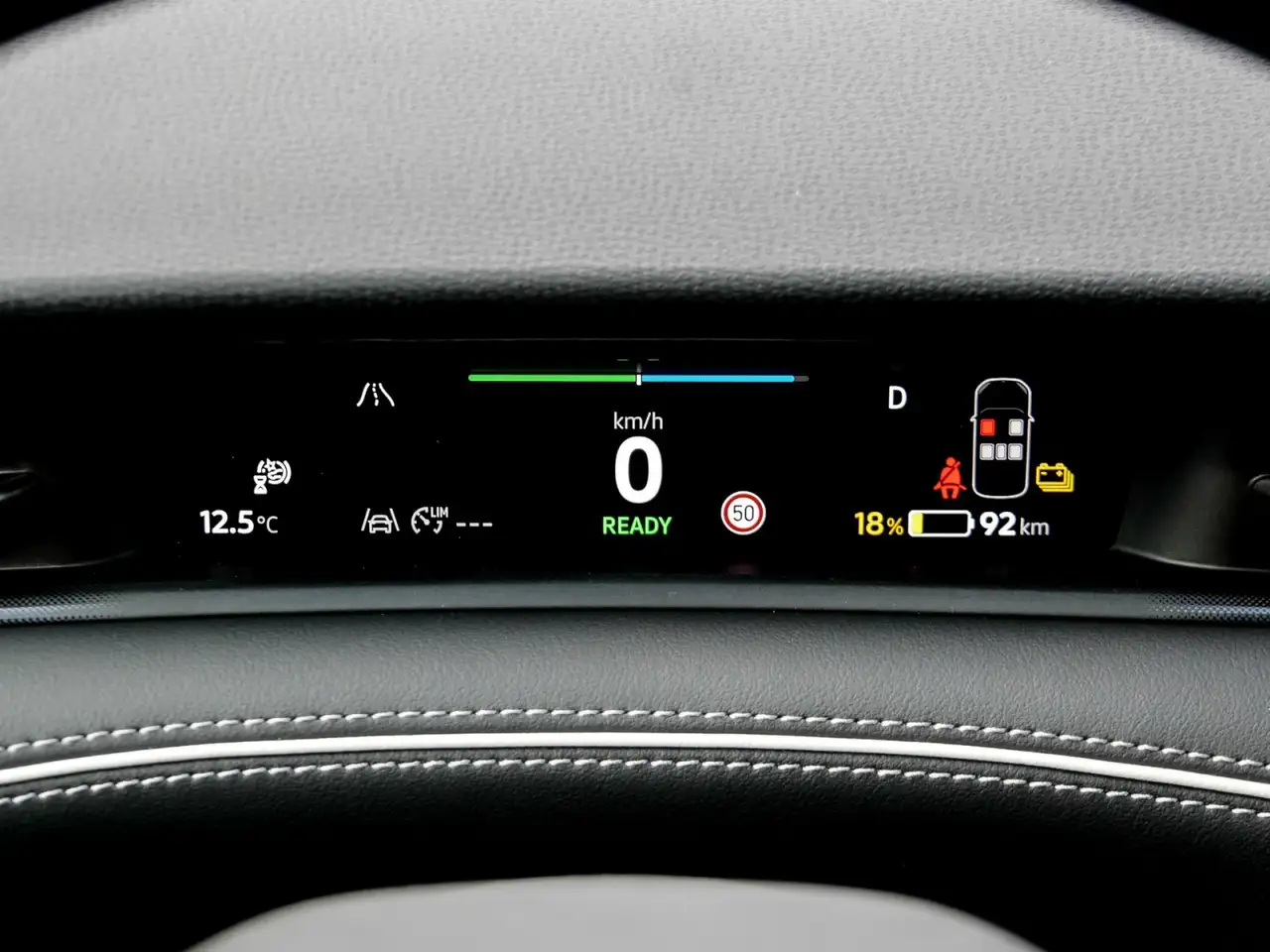 Volkswagen ID.7 Tourer Pro AHK IQ.Light Navi HarmanK. AreaView 12