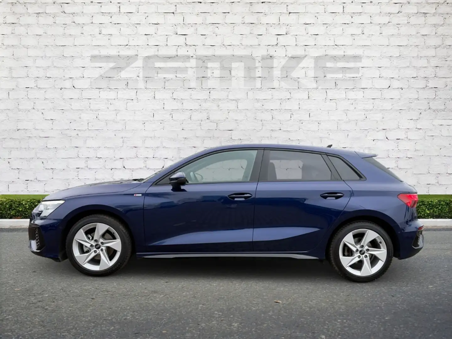 Audi A3 Sportback 35 TFSI S line Stronic Navi digitales Co Blau - 2