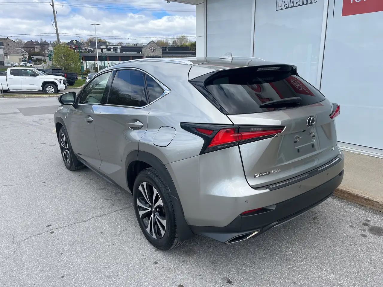 Lexus NX снимка Lexus NX