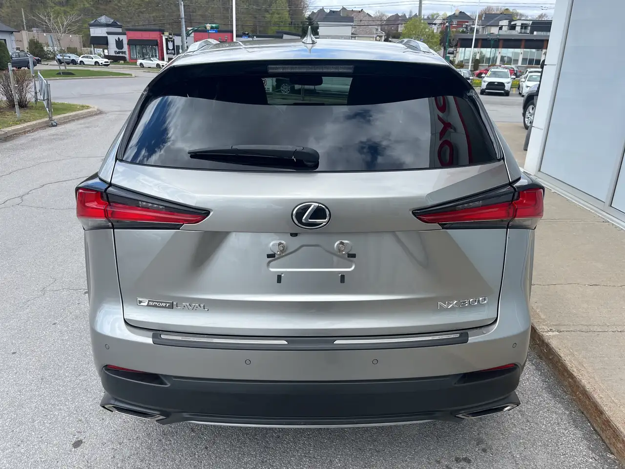 Lexus NX снимка Lexus NX