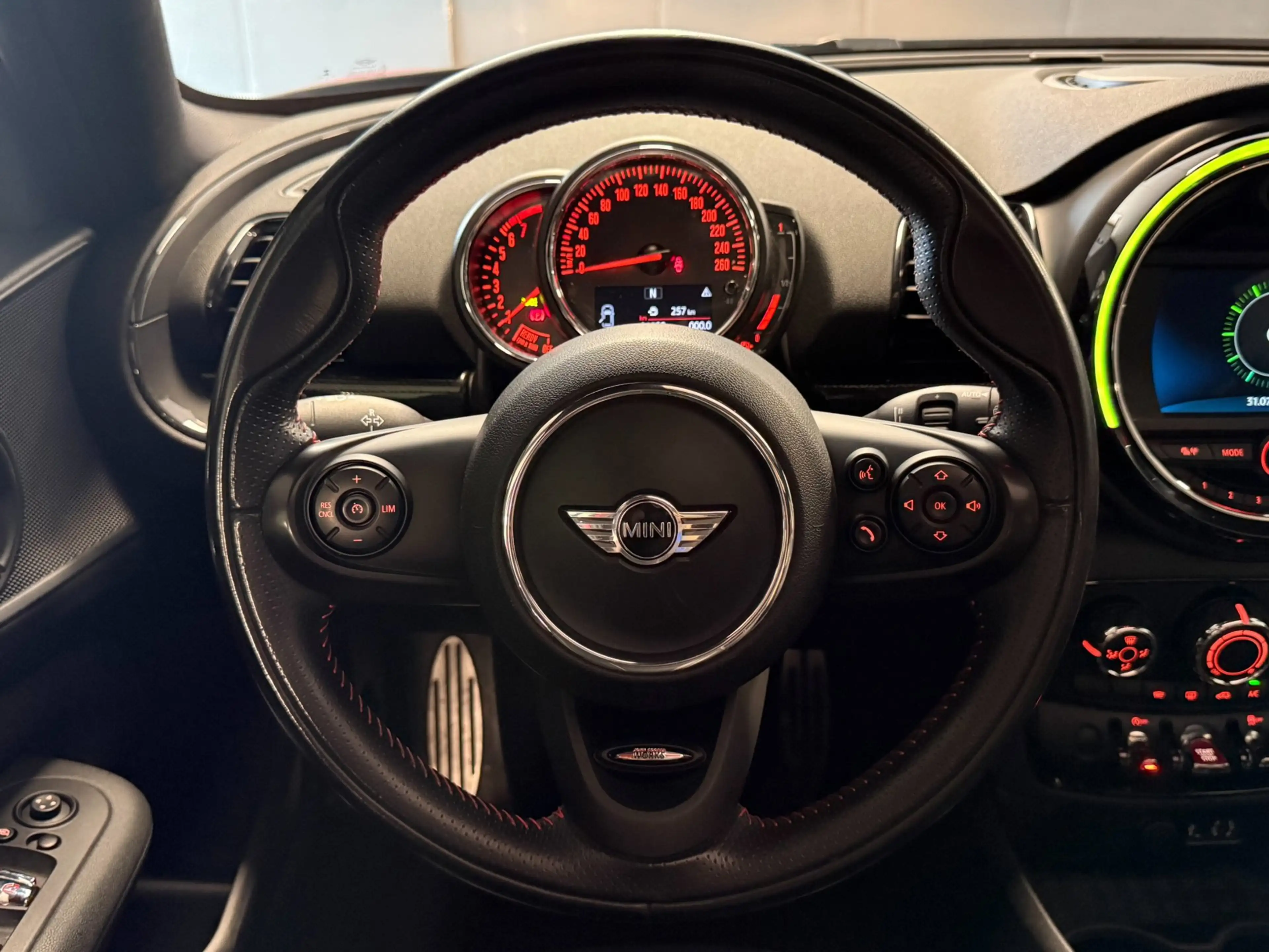 MINI One Clubman 1.5 Business|PANO|JCW Pakket|CRUISE|BLUETOOTH|16IN — photo 11