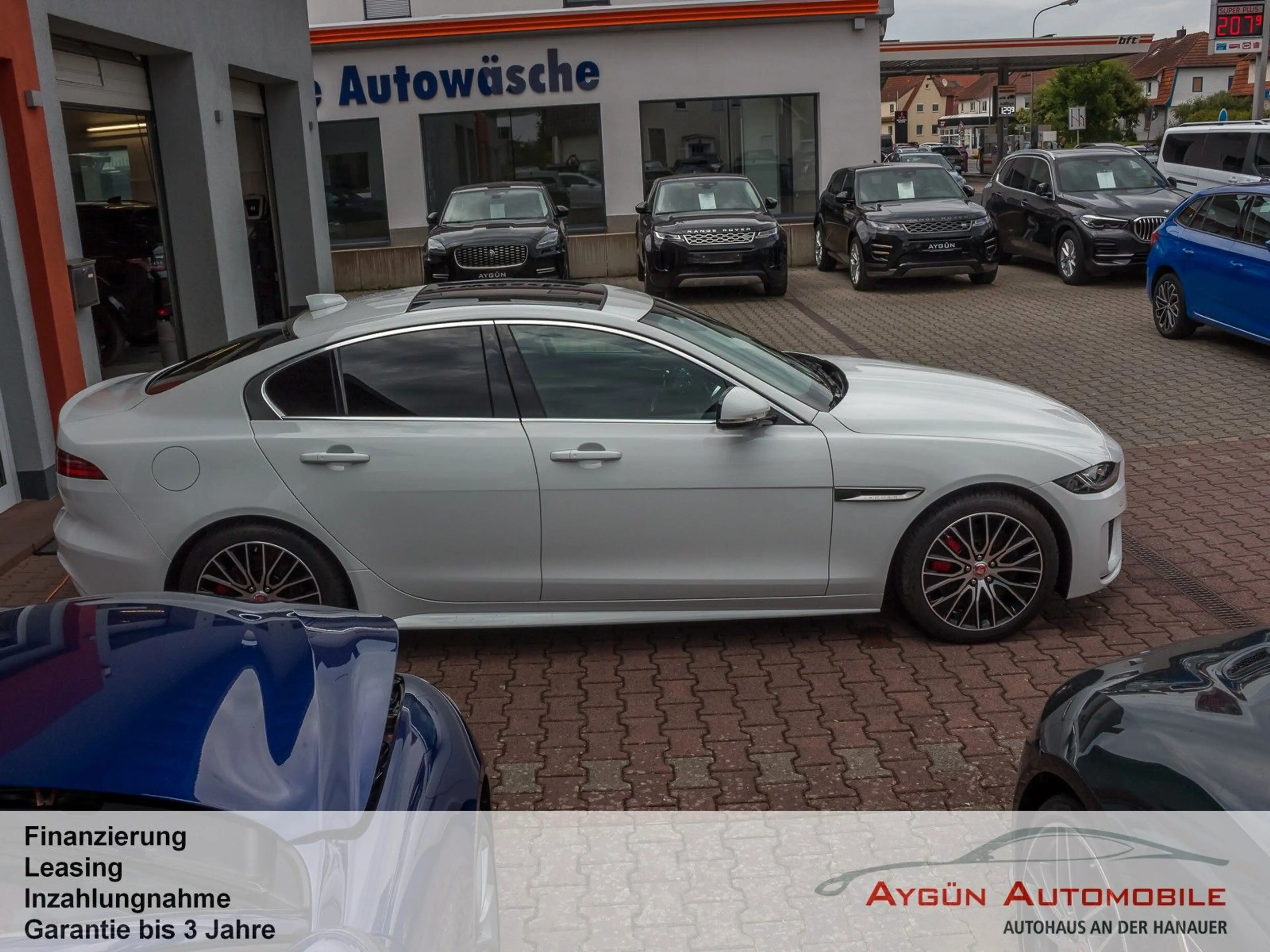 Jaguar XE P250 R-Dynamic SE*Panorama*Winter-Paket* — photo 8