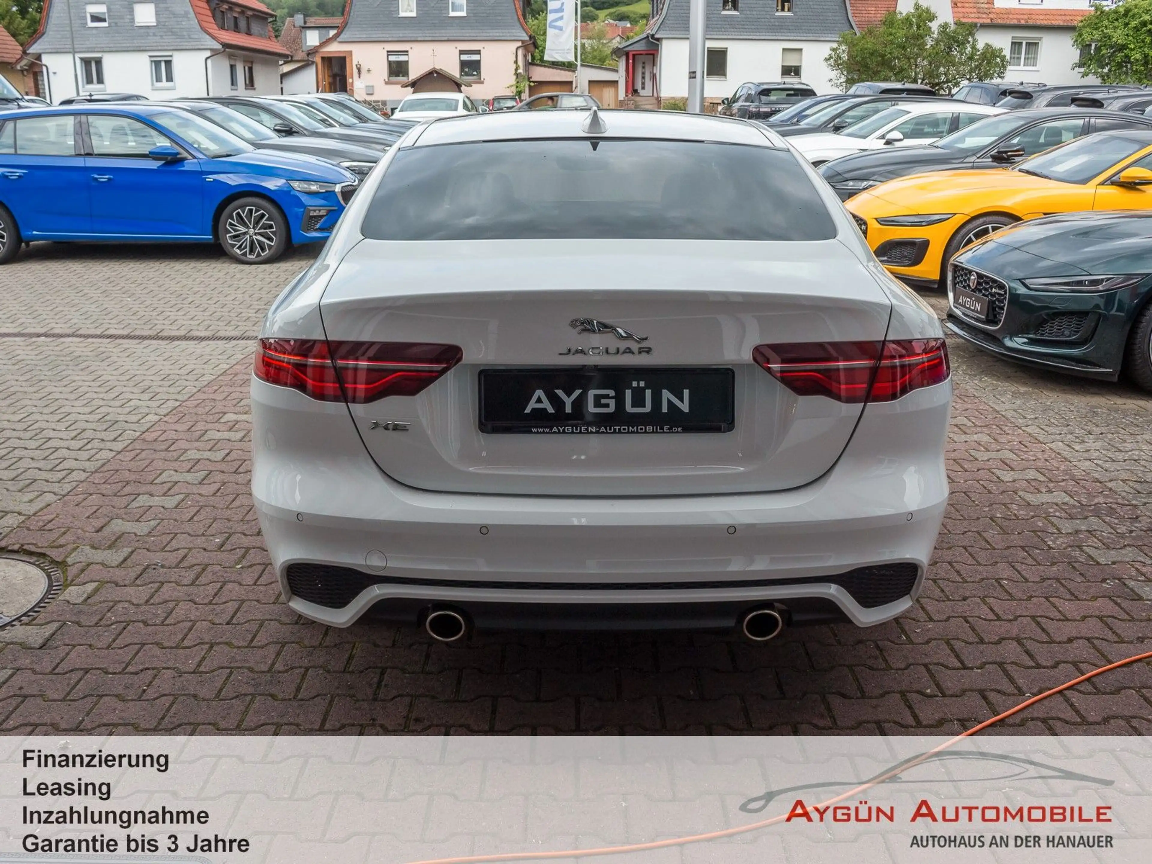 Jaguar XE P250 R-Dynamic SE*Panorama*Winter-Paket* — photo 5