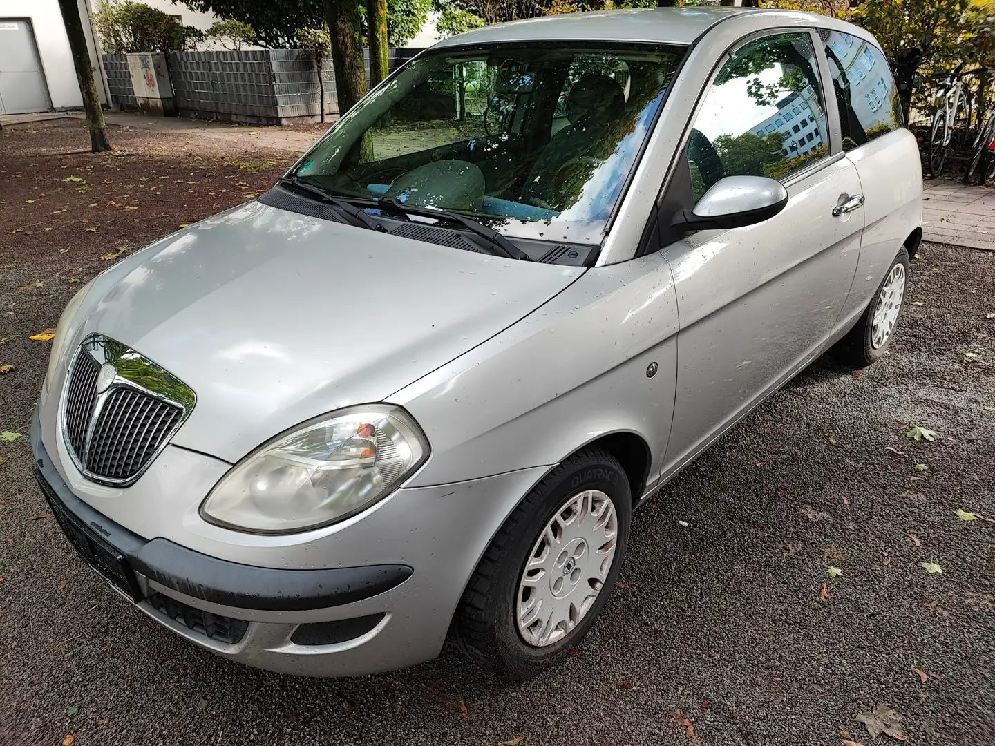 Lancia Ypsilon Ypsilon Y 1.2 8v Argento Silber - 1