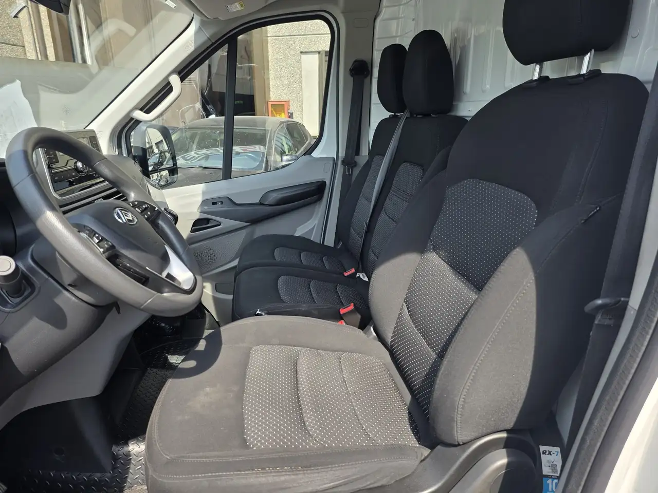 Maxus Deliver 9 2023