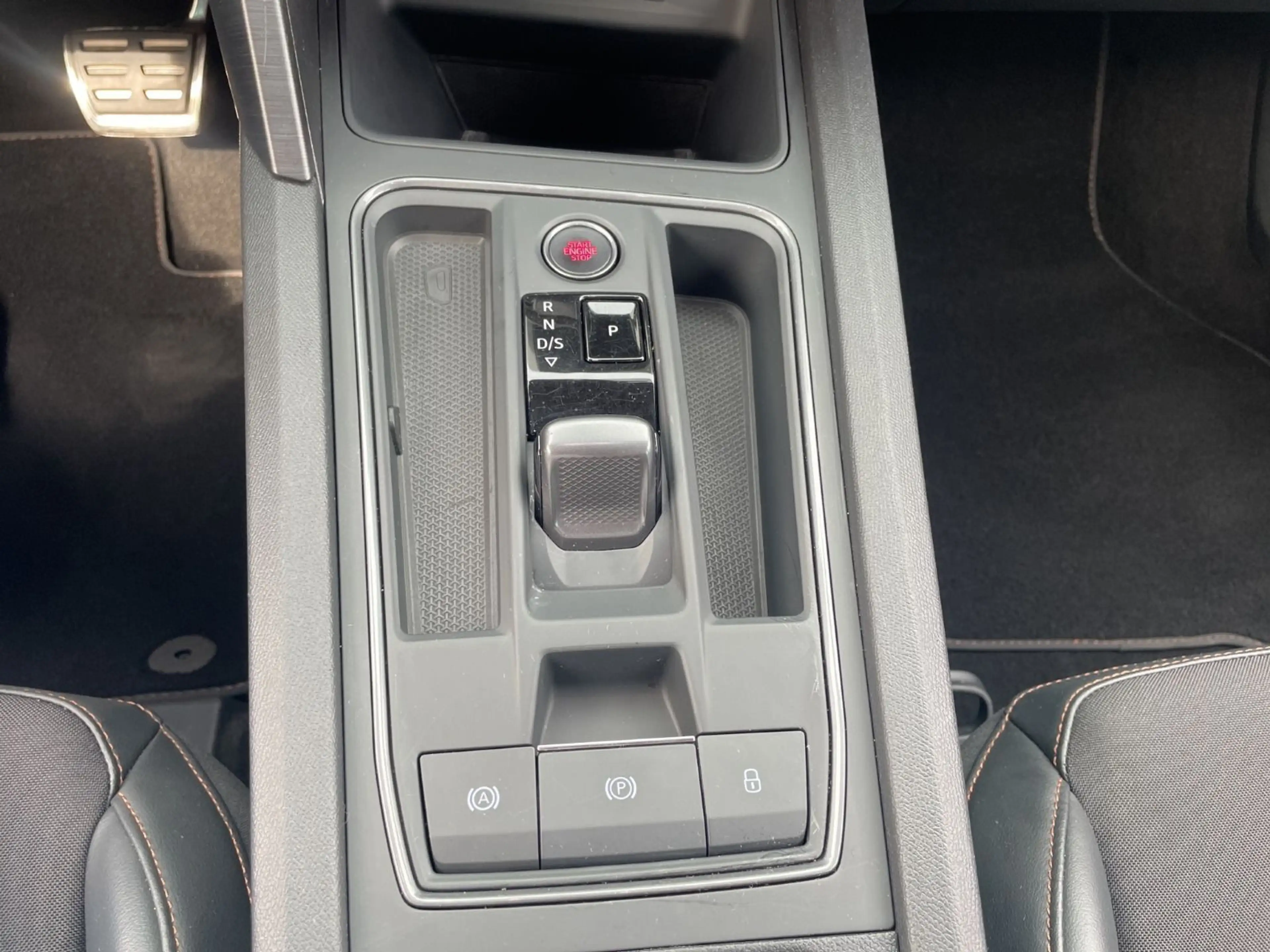 CUPRA Leon Sportstourer 2.0 TSI DSG MATRIX+NAVI — photo 11