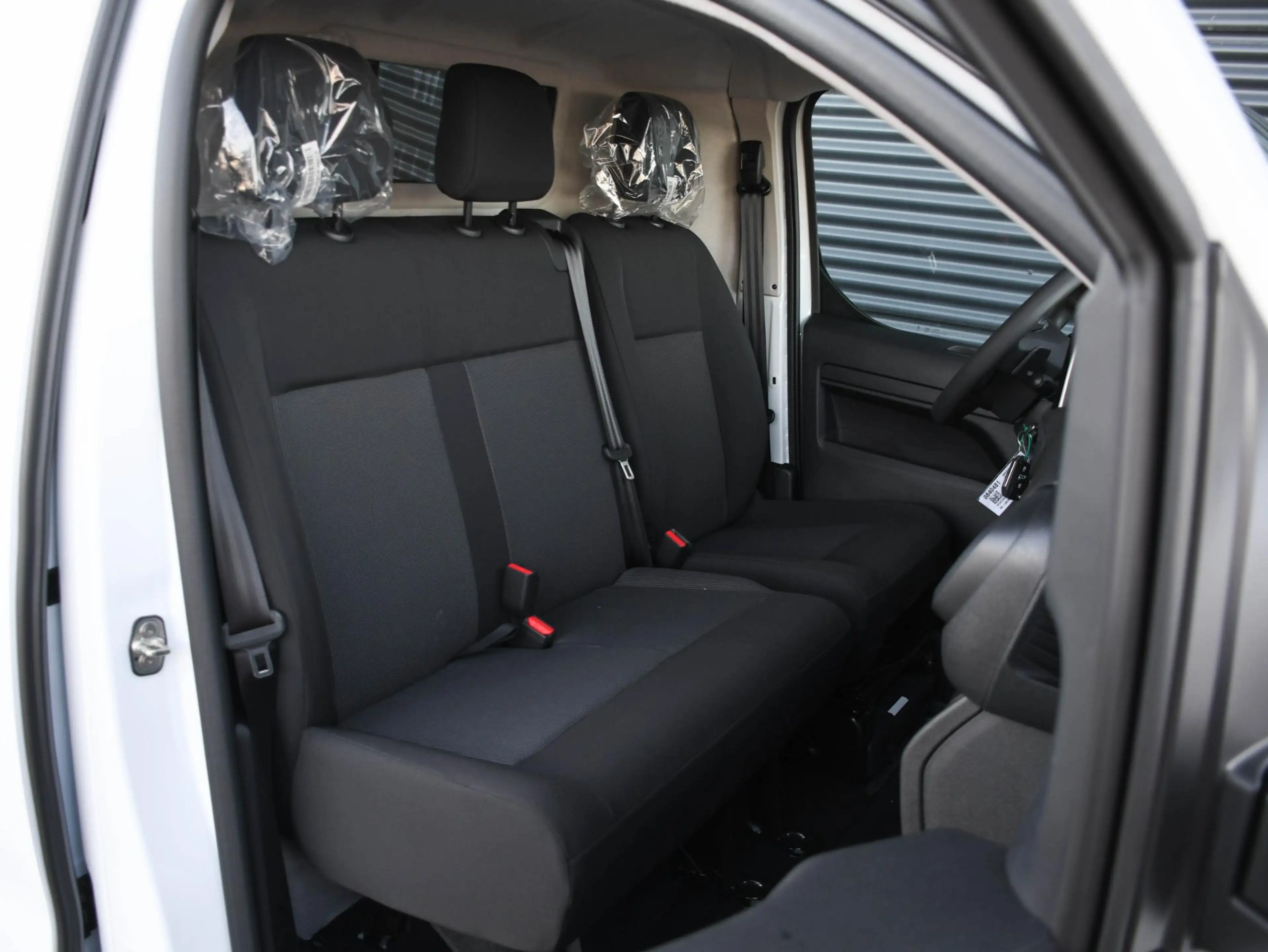 Peugeot e-Expert EV L2 75kWh 136pk Automaat NAVI | CAMERA | DAB | L — photo 9