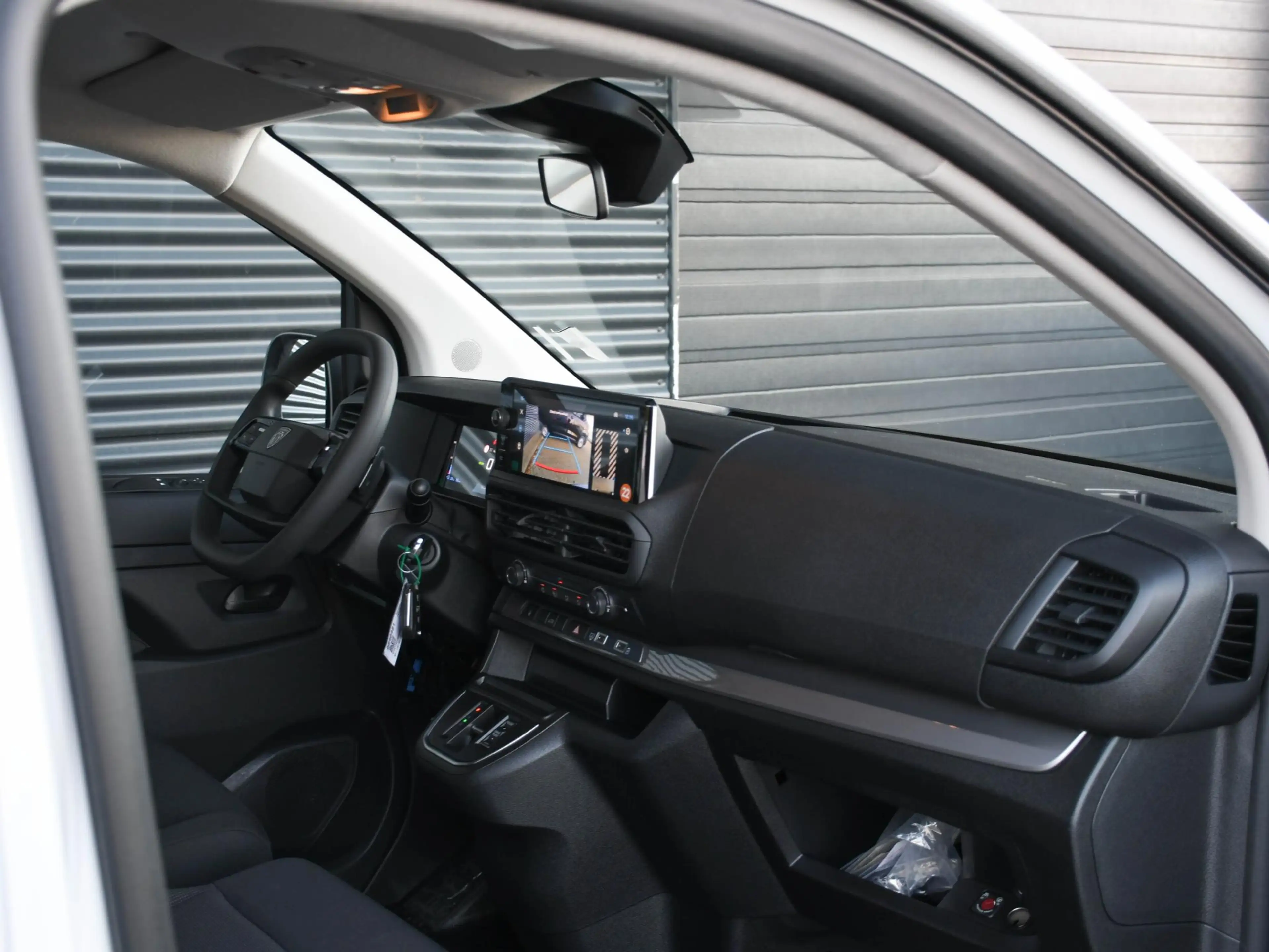 Peugeot e-Expert EV L2 75kWh 136pk Automaat NAVI | CAMERA | DAB | L — photo 8