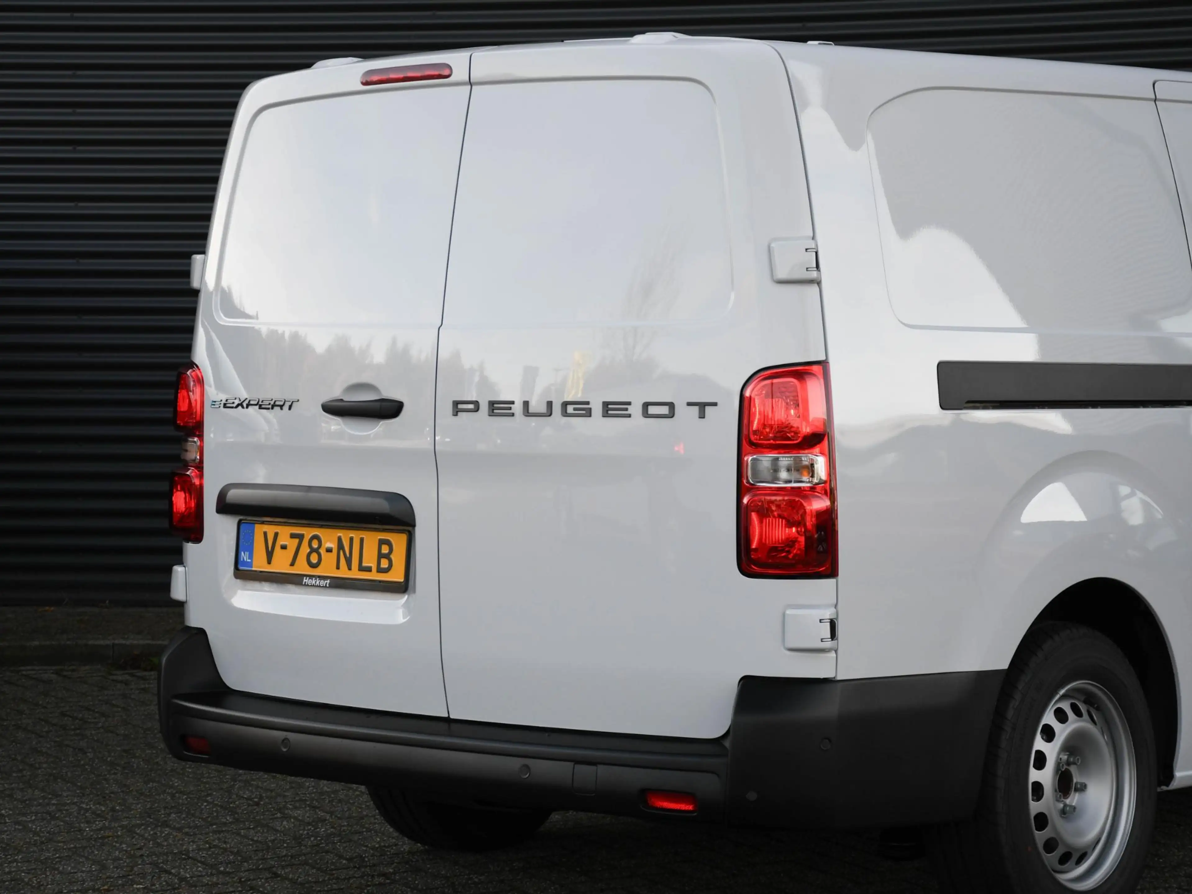 Peugeot e-Expert EV L2 75kWh 136pk Automaat NAVI | CAMERA | DAB | L — photo 6