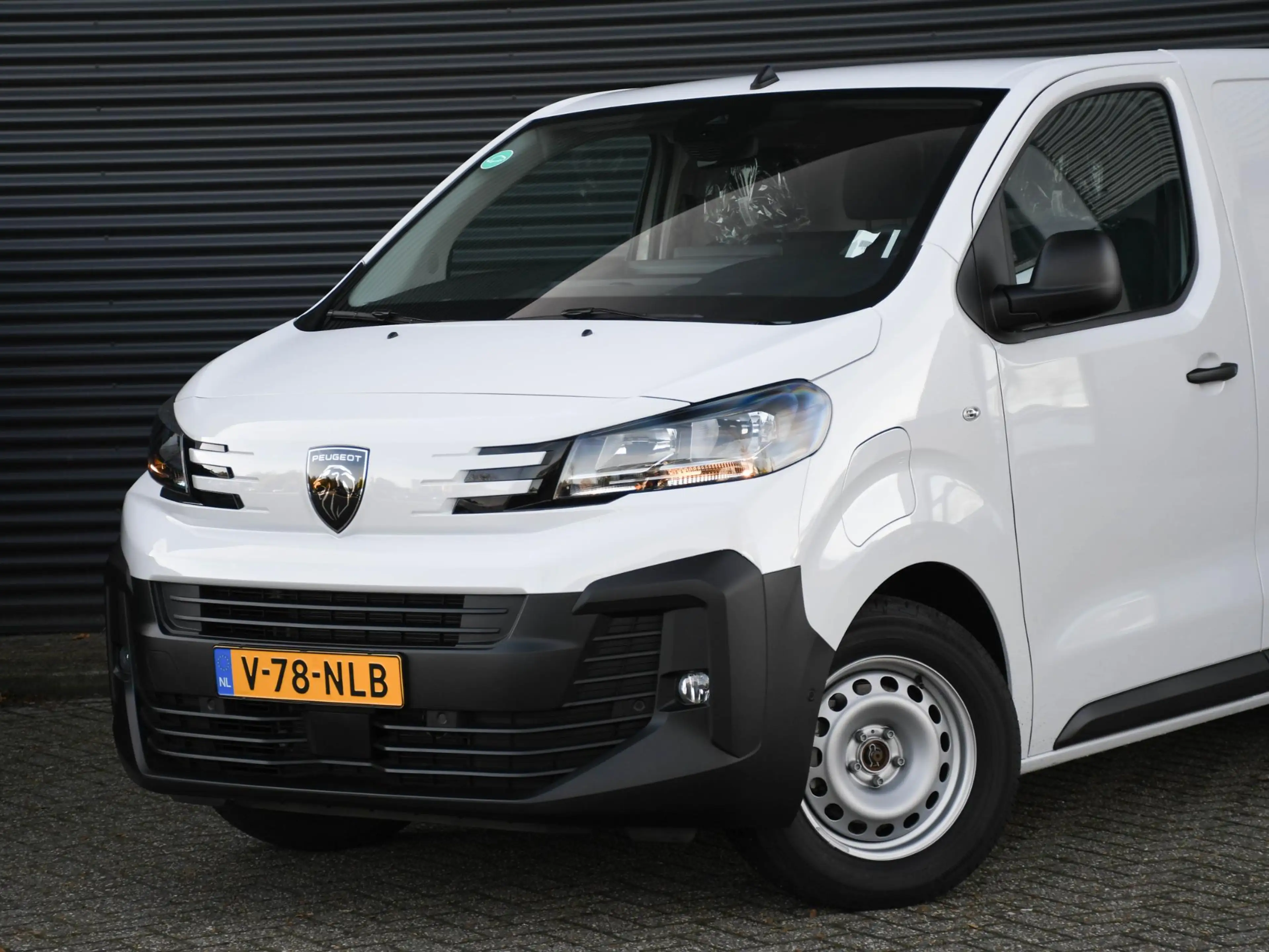 Peugeot e-Expert EV L2 75kWh 136pk Automaat NAVI | CAMERA | DAB | L — photo 2