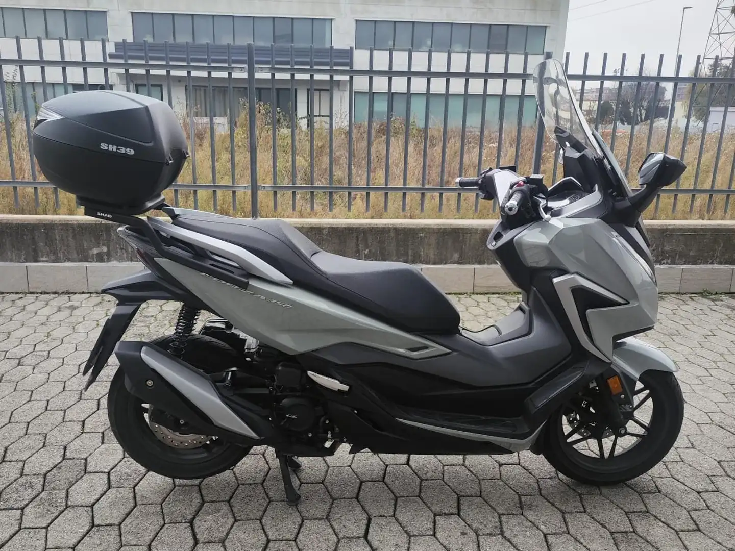 Honda Forza 350 abs Grigio - 1