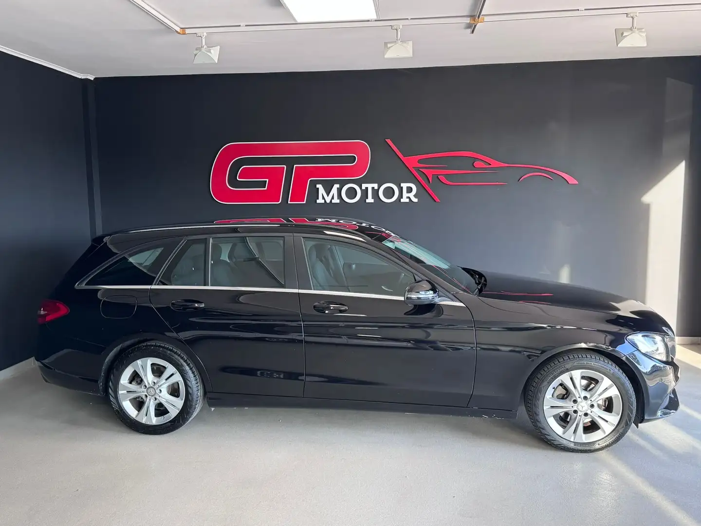 Mercedes-Benz C 200 Classe C SW d (bt) Business AUTO Noir - 2
