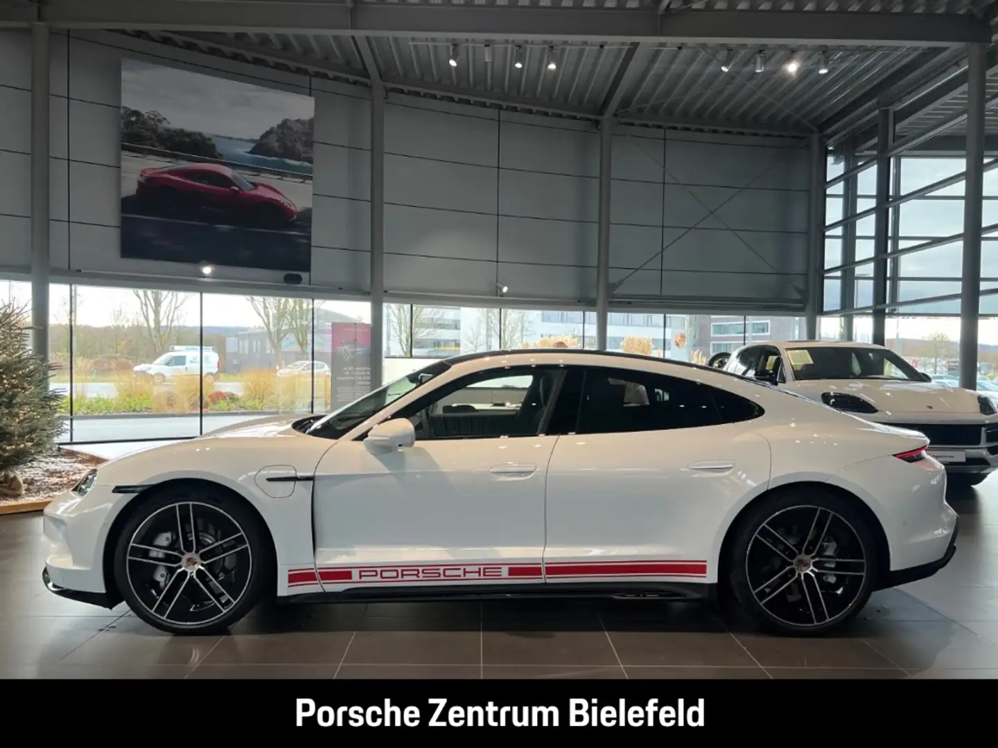 Porsche Taycan GTS HA-Lenkung InnoDrive Head-Up Panorama Weiß - 2