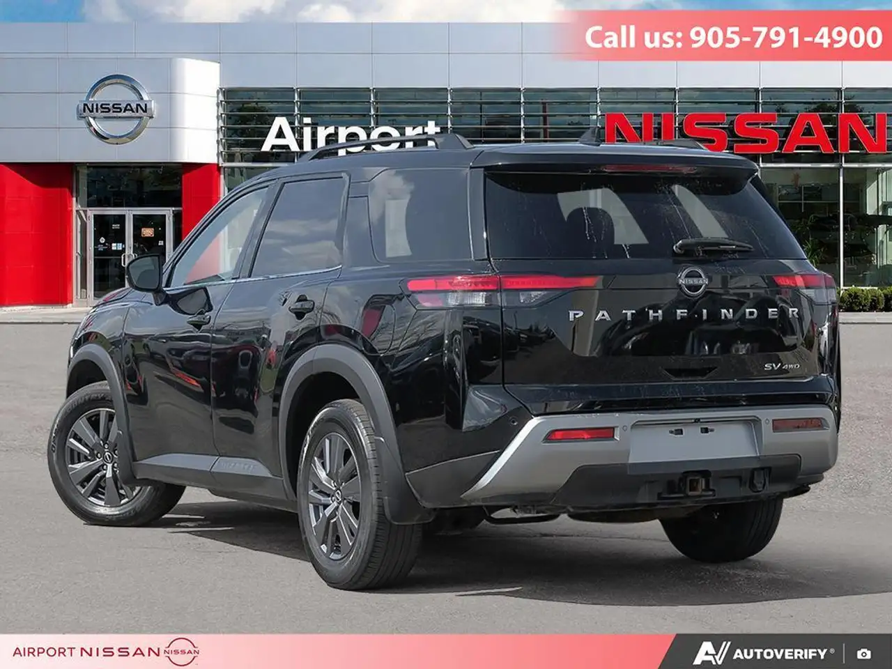 Nissan Pathfinder снимка Nissan Pathfinder