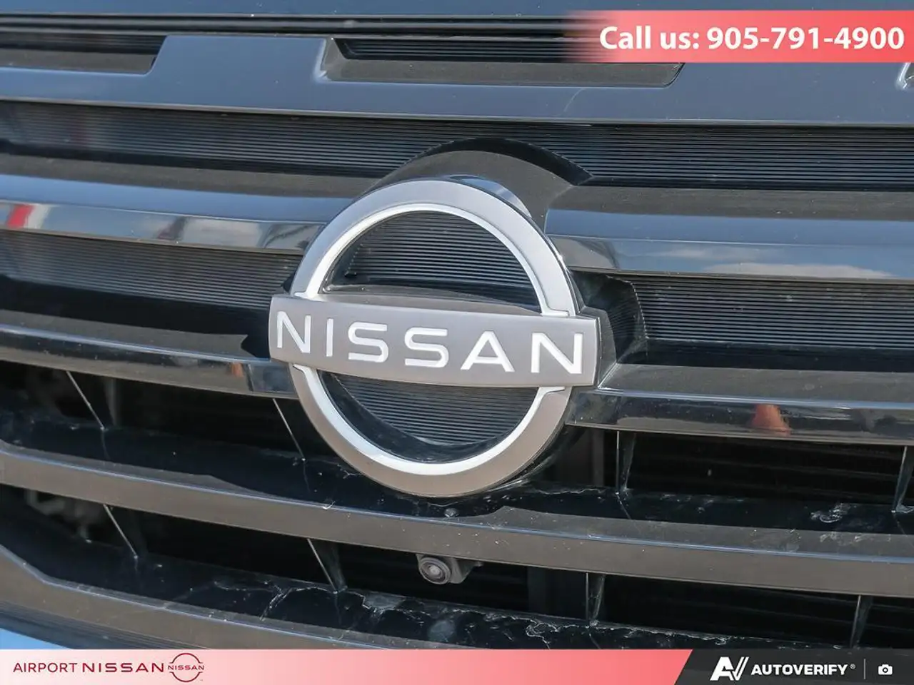 Nissan Pathfinder снимка Nissan Pathfinder
