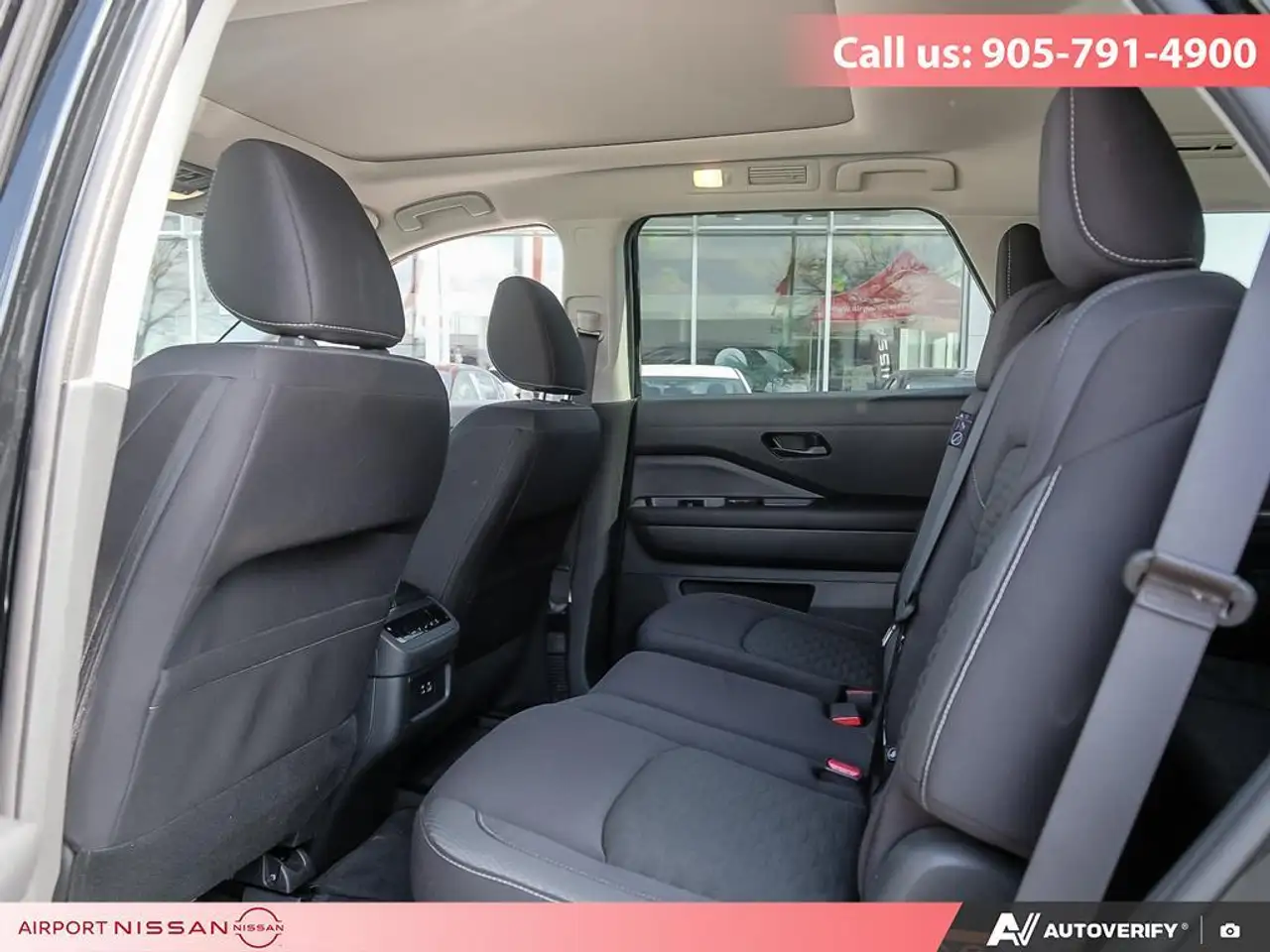 Nissan Pathfinder снимка Nissan Pathfinder