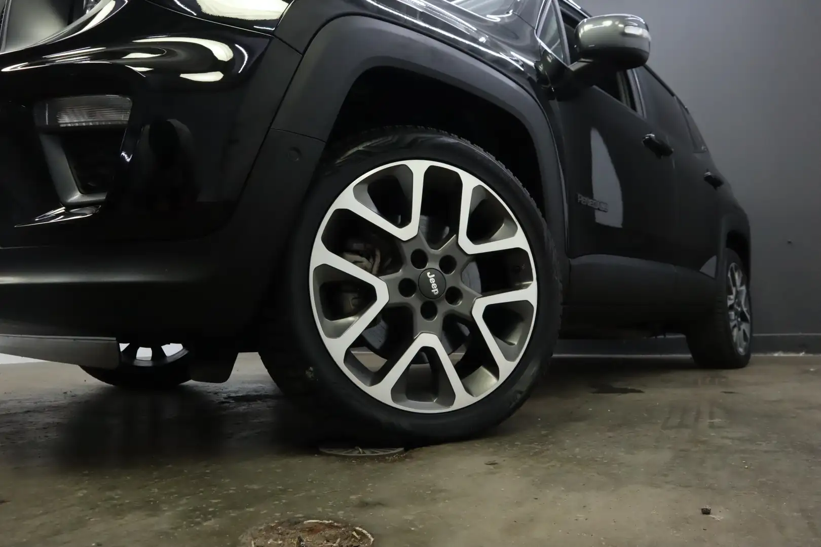 Jeep Renegade 4xe 240 Plug-in Hybrid Electric limited Stoel-/stu Schwarz - 2