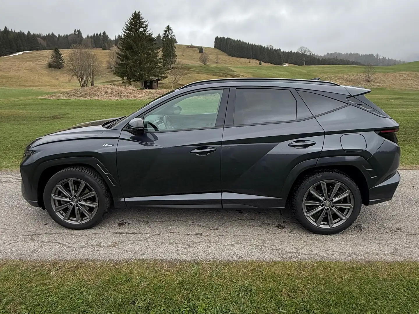 Hyundai TUCSON Tucson 1,6 T-GDI Plug-In Hybrid 4WD N-Line Aut. N-Line Schwarz - 2