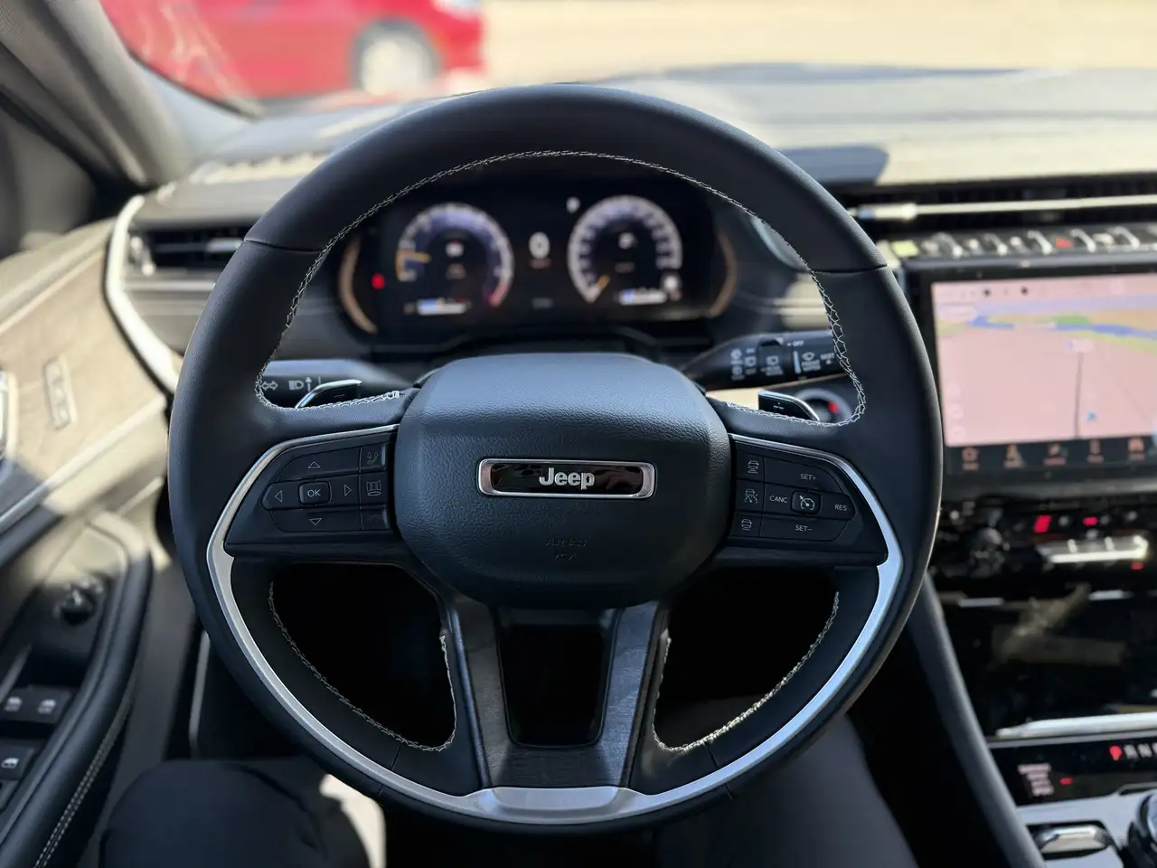 Jeep Grand Cherokee снимка Jeep Grand Cherokee
