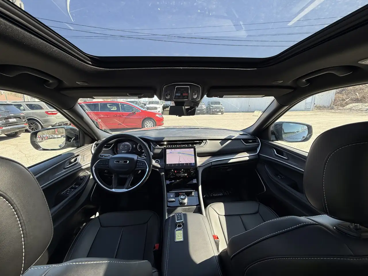 Jeep Grand Cherokee снимка Jeep Grand Cherokee