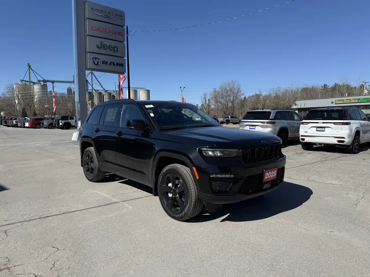 Jeep Grand Cherokee снимка Jeep Grand Cherokee
