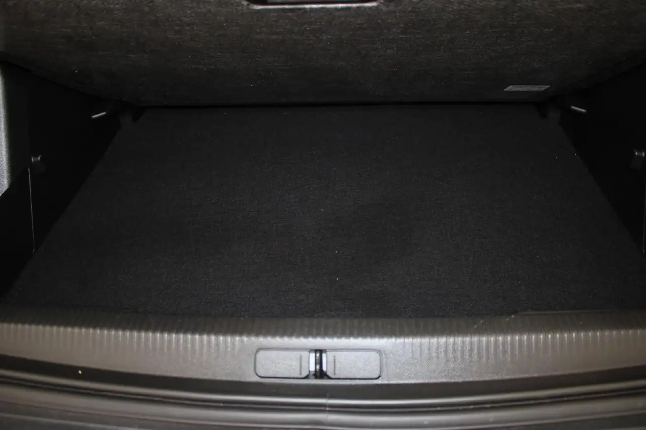 Peugeot 2008 1.2 PT Allure Navi,Kamera,DAB,Digital Cockp 22