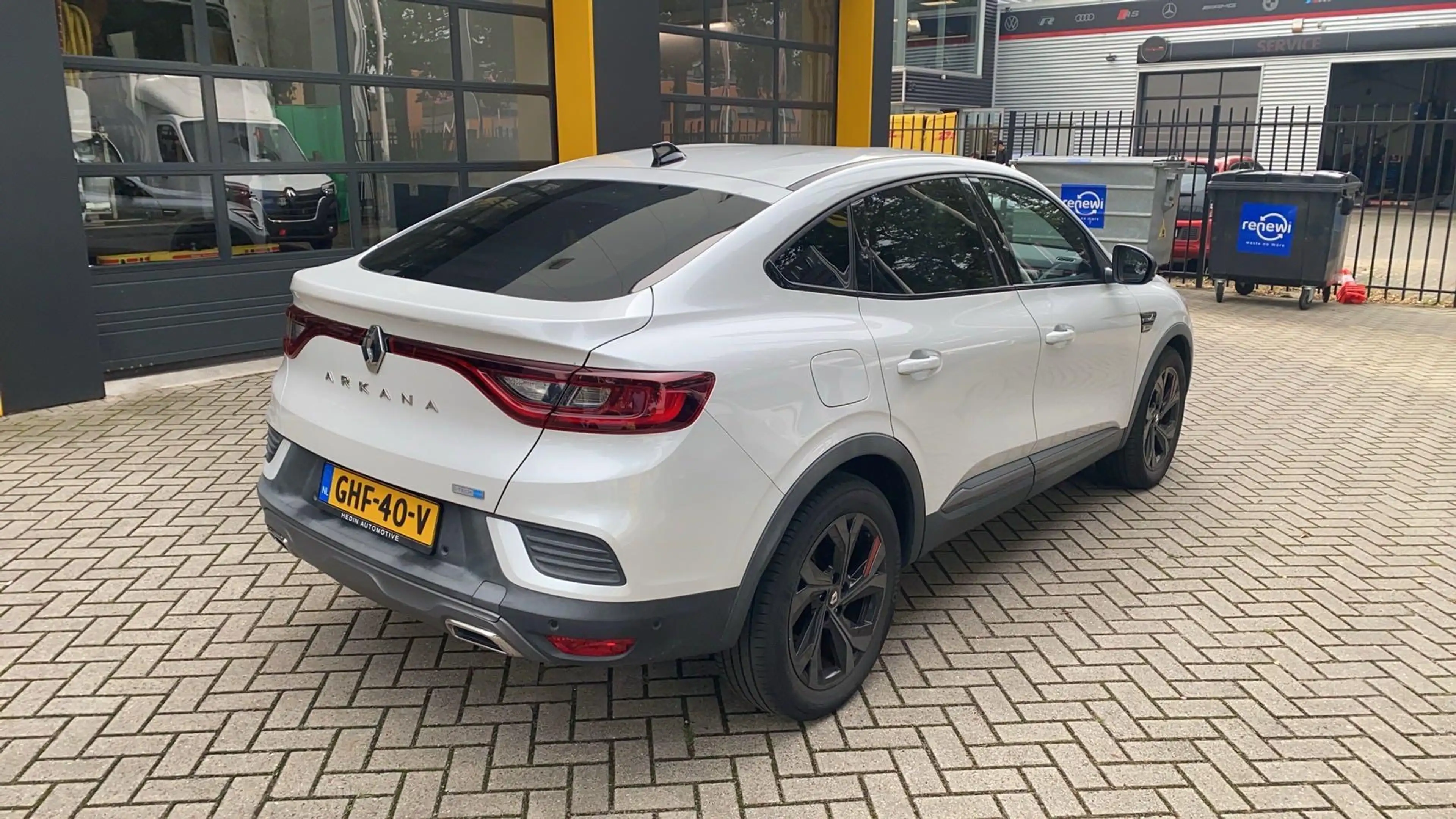 Renault Arkana 1.6 E-Tech Hybrid 145 R.S. Line — photo 4